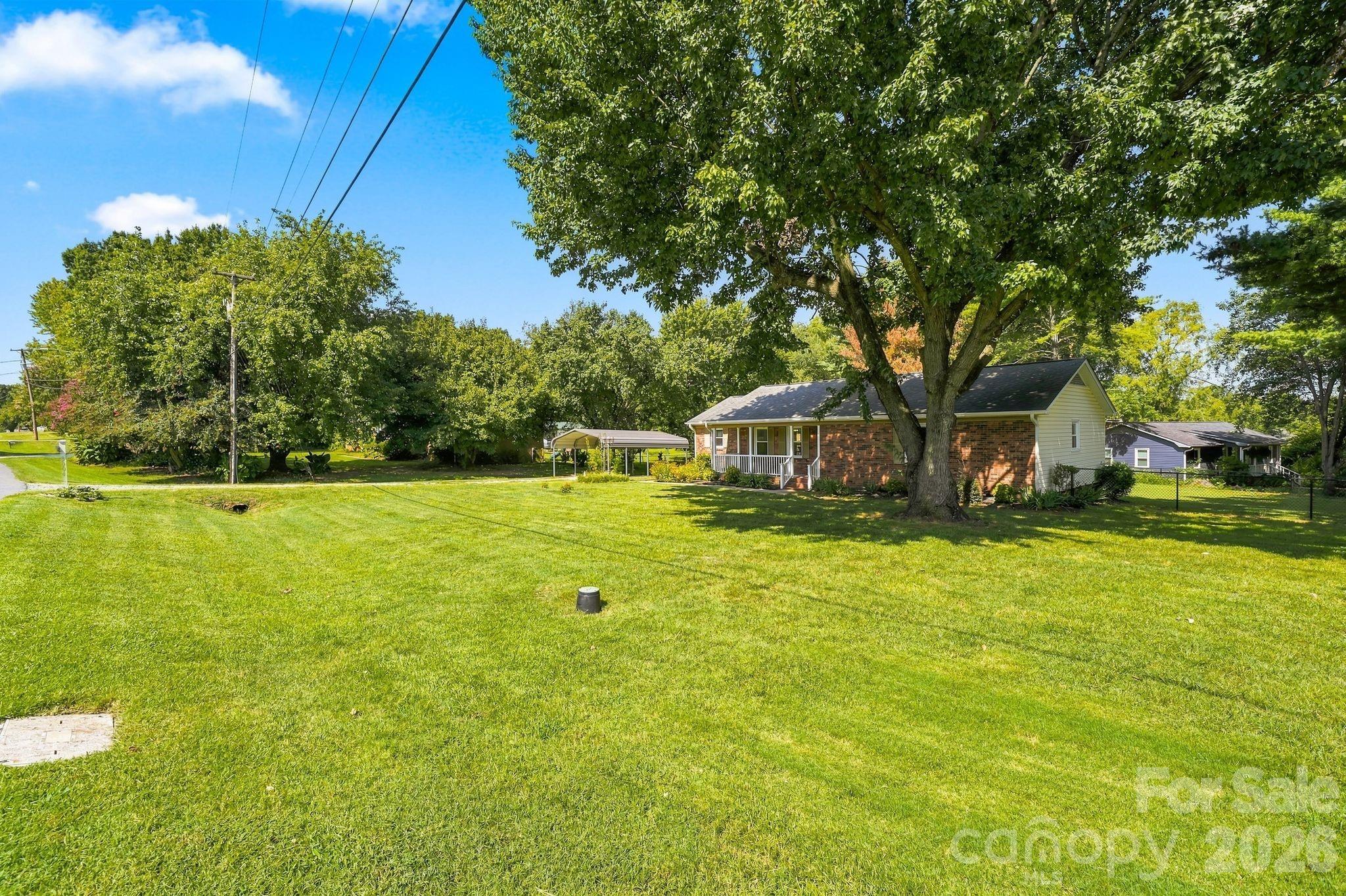 3004 Winston Drive Property Photo 4