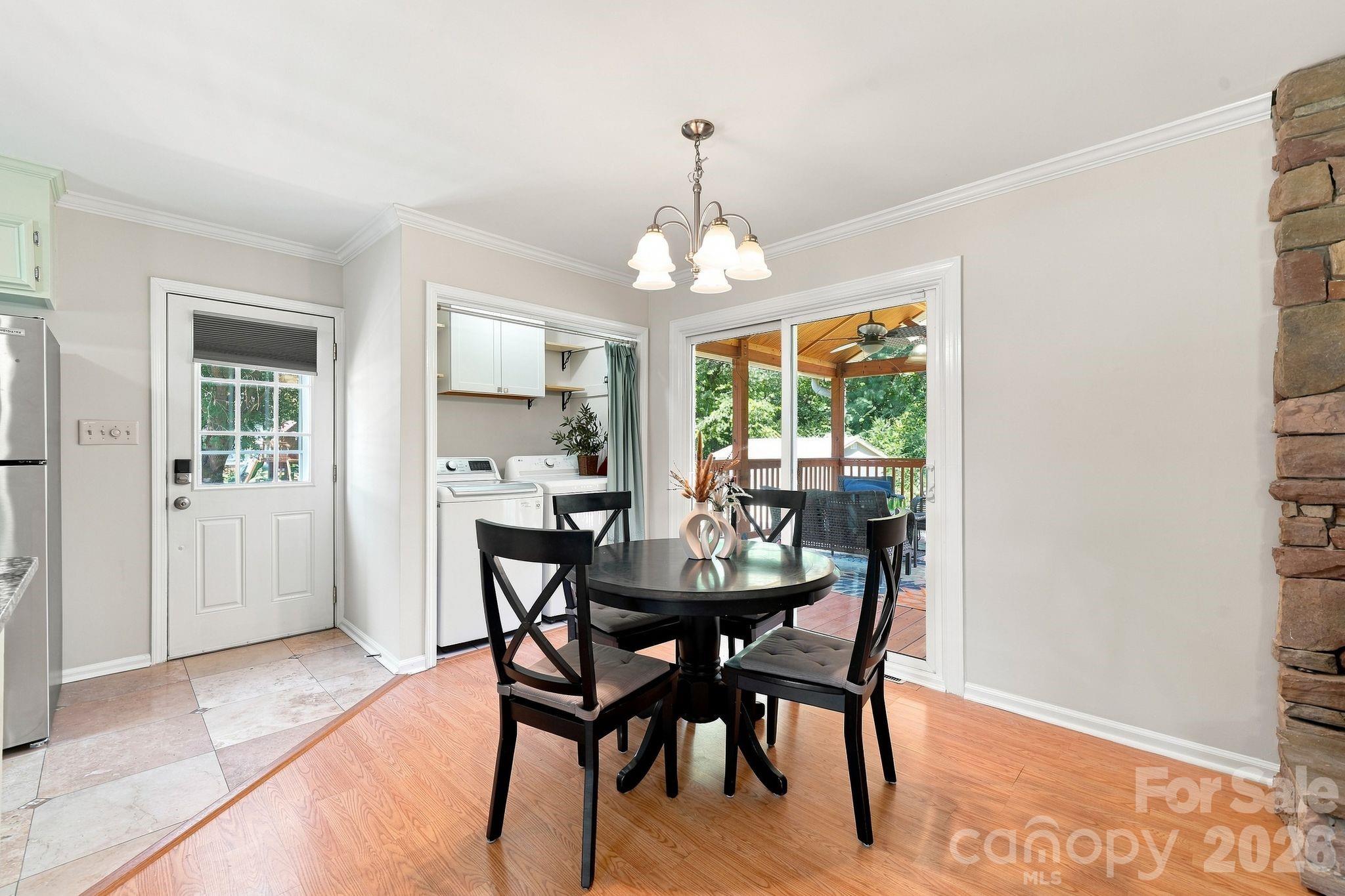 3004 Winston Drive Property Photo 13