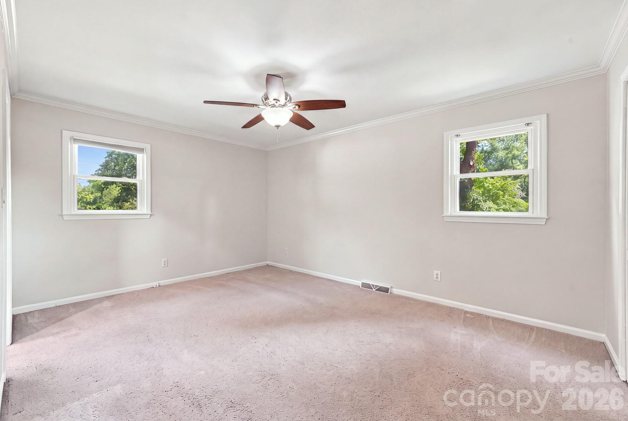 3004 Winston Drive Property Photo 14