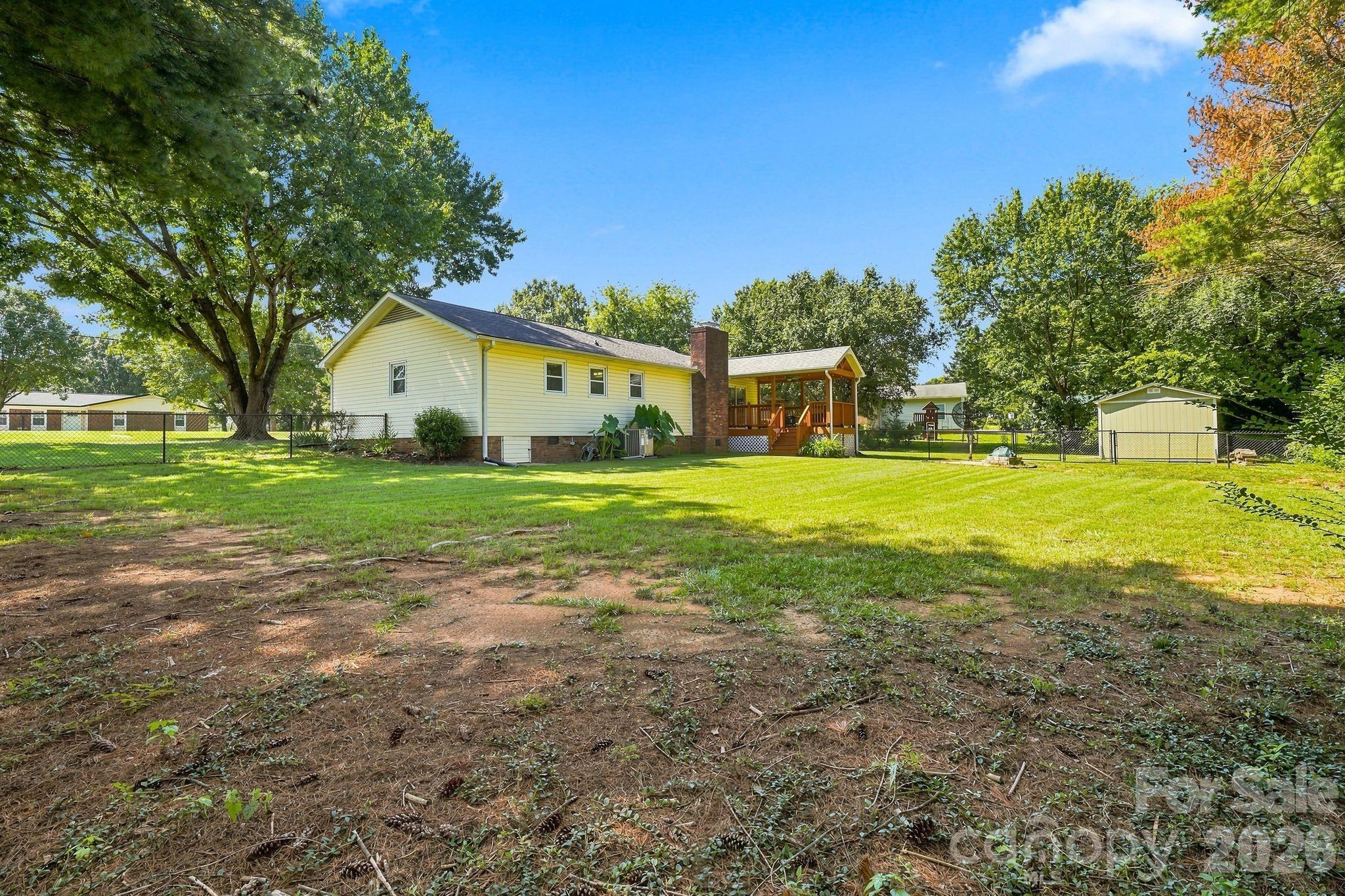 3004 Winston Drive Property Photo 26
