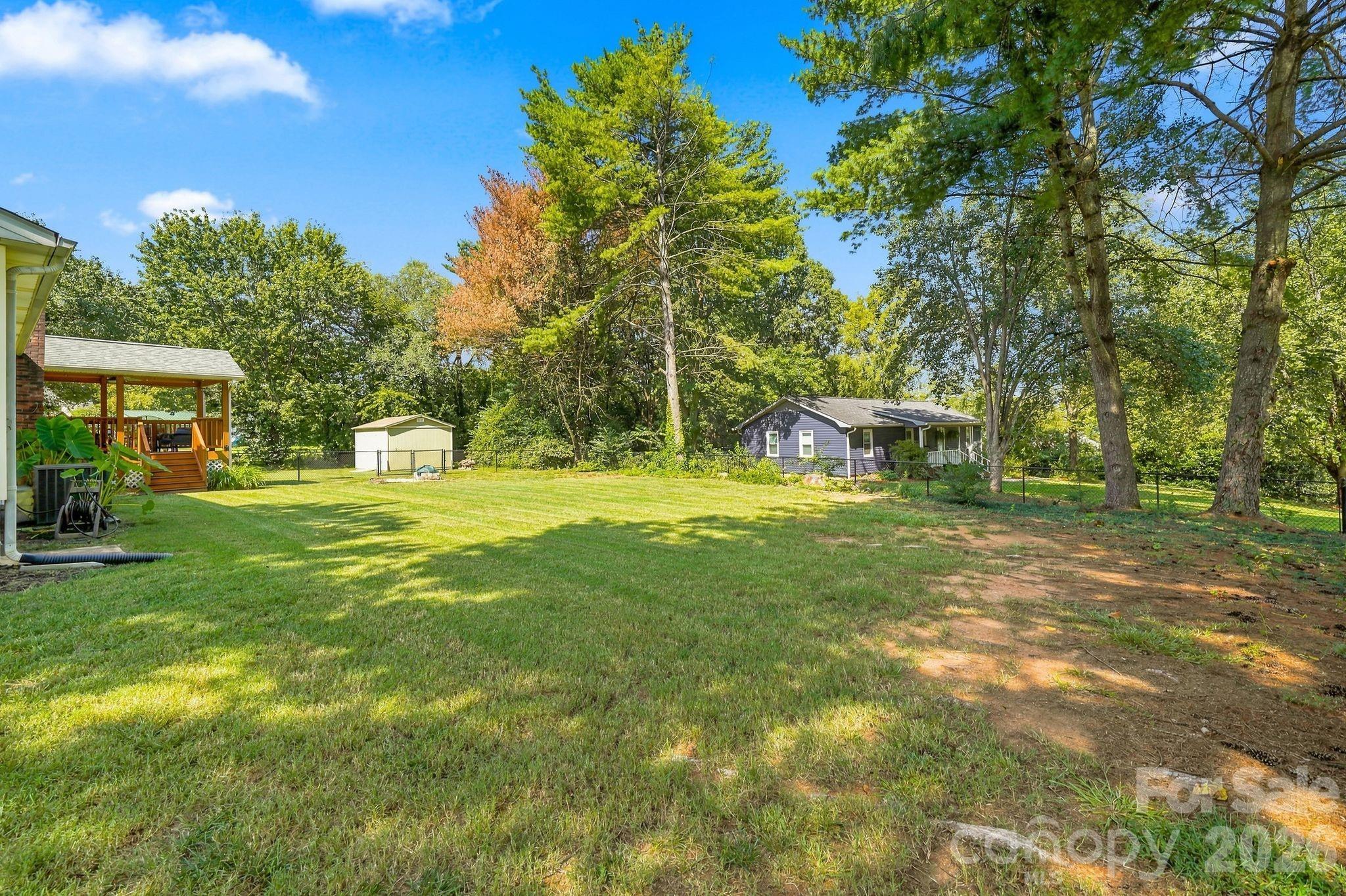 3004 Winston Drive Property Photo 28