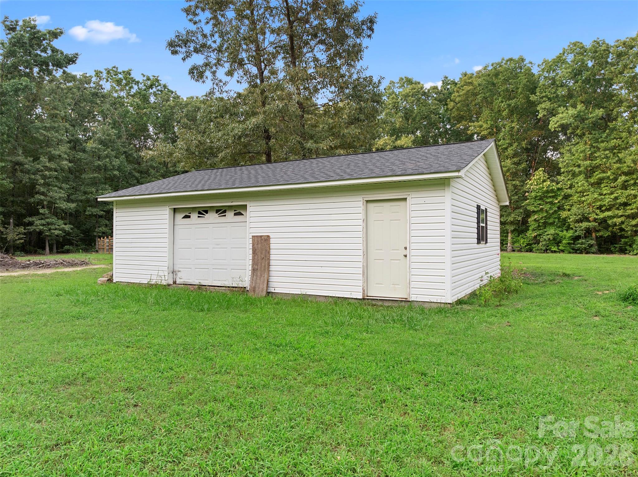 7233 Ridge Road Property Photo 33