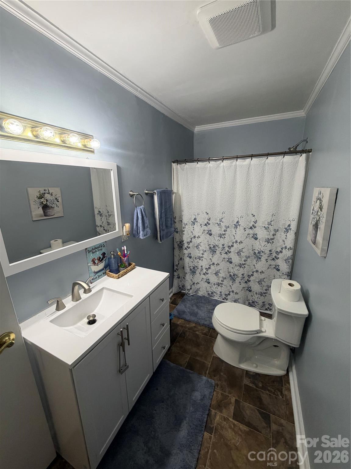 1104 Hillcrest Drive L 34 Property Photo 12