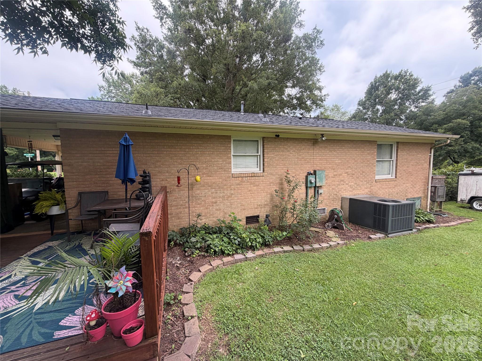 1104 Hillcrest Drive L 34 Property Photo 15