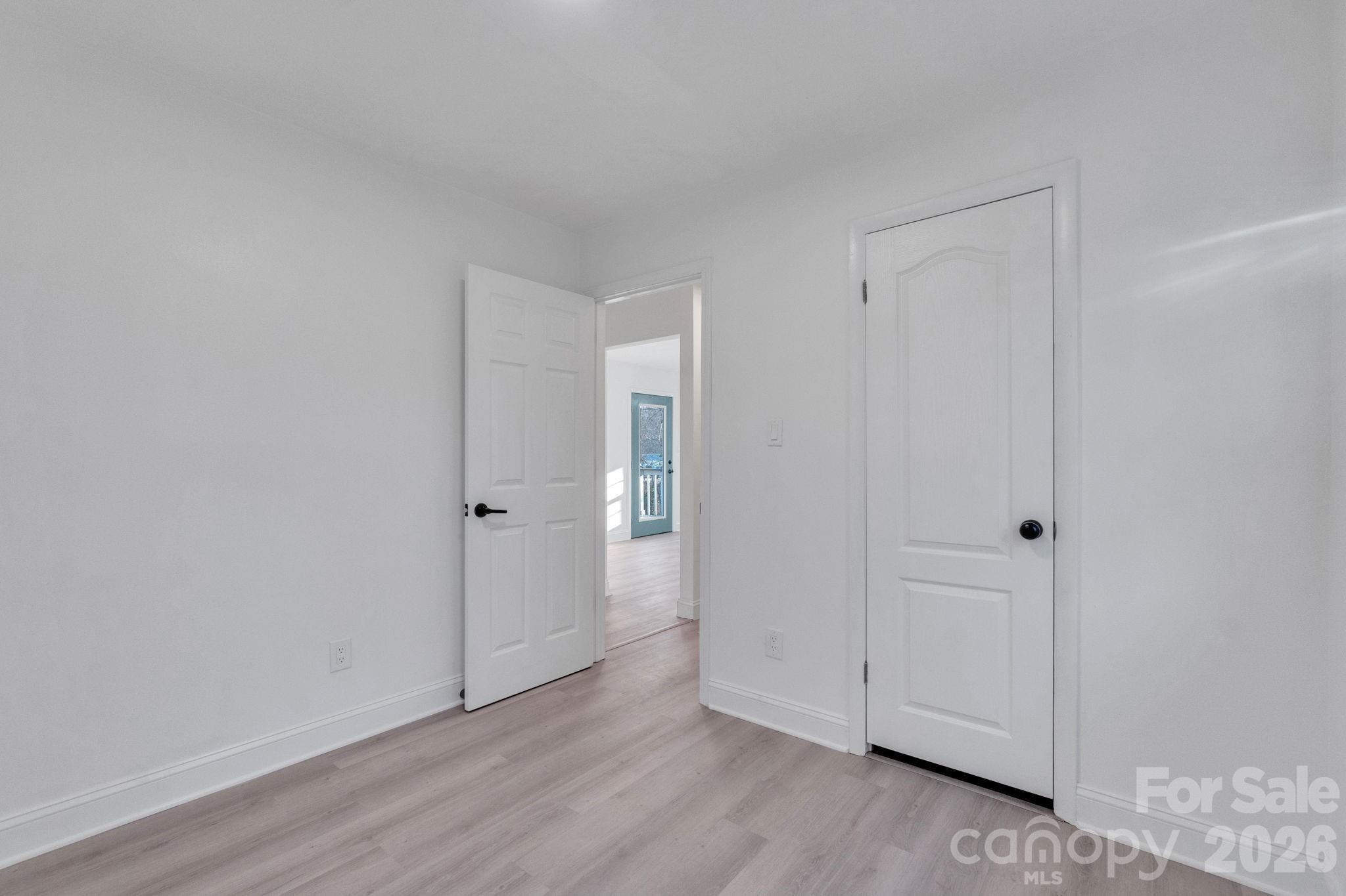 49 E Livingston Street Property Photo 14