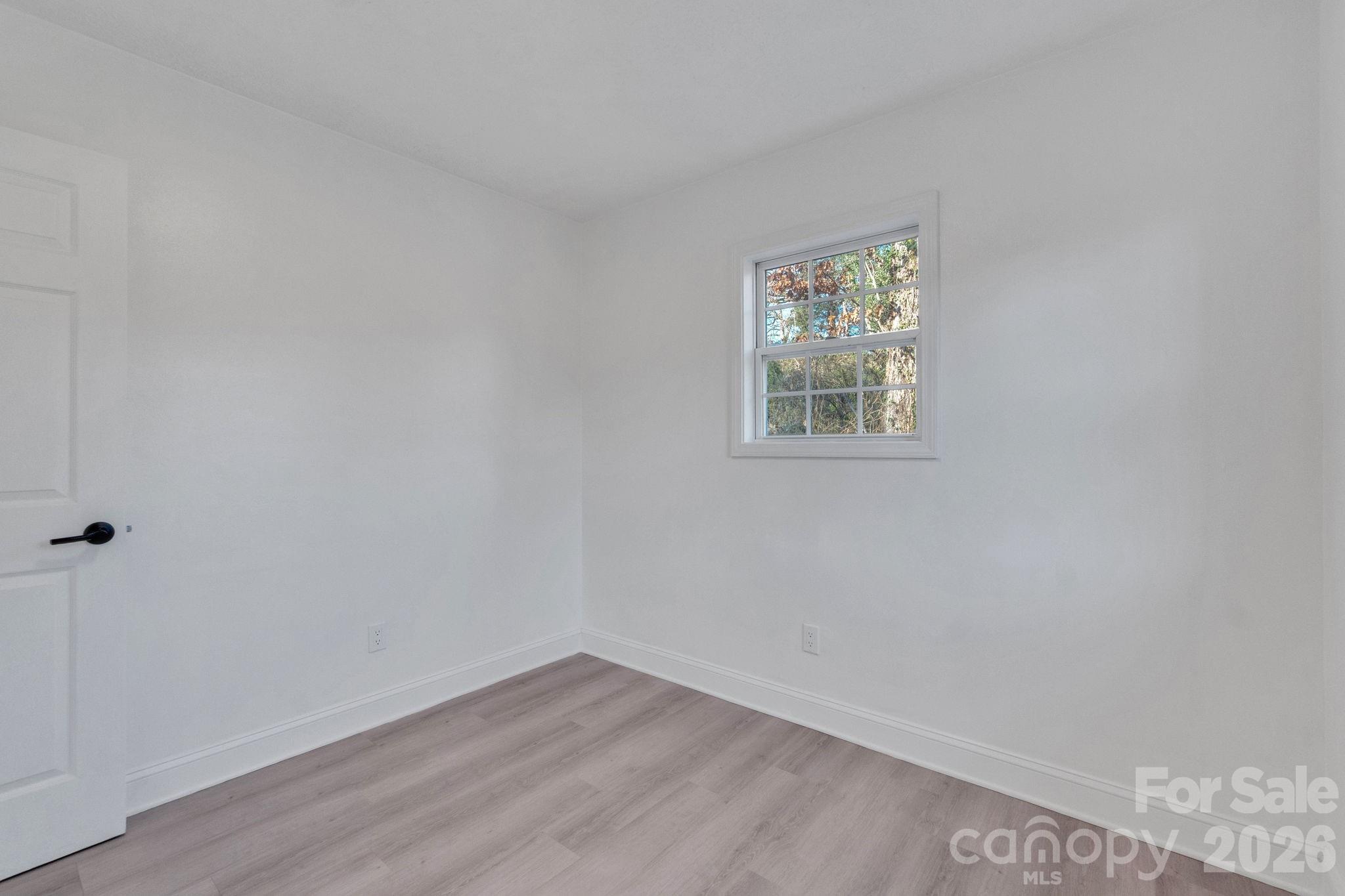 49 E Livingston Street Property Photo 16