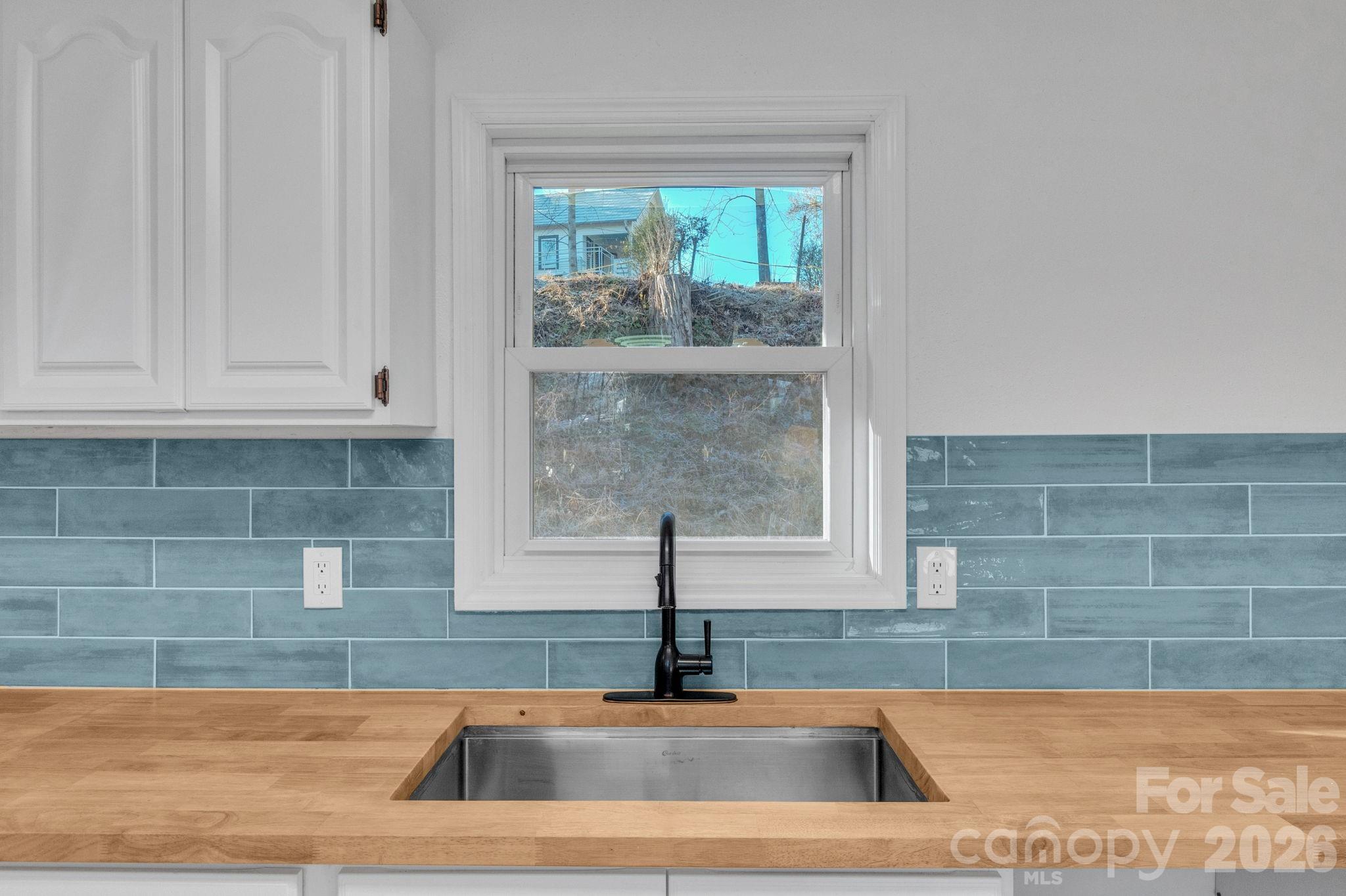 49 E Livingston Street Property Photo 20