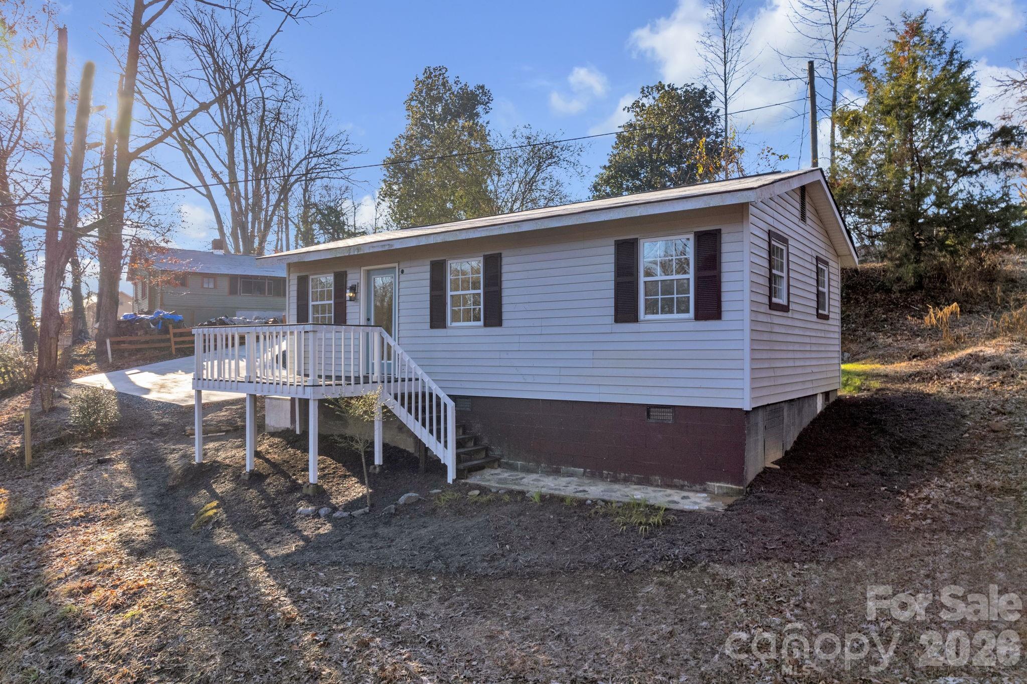 49 E Livingston Street Property Photo 32