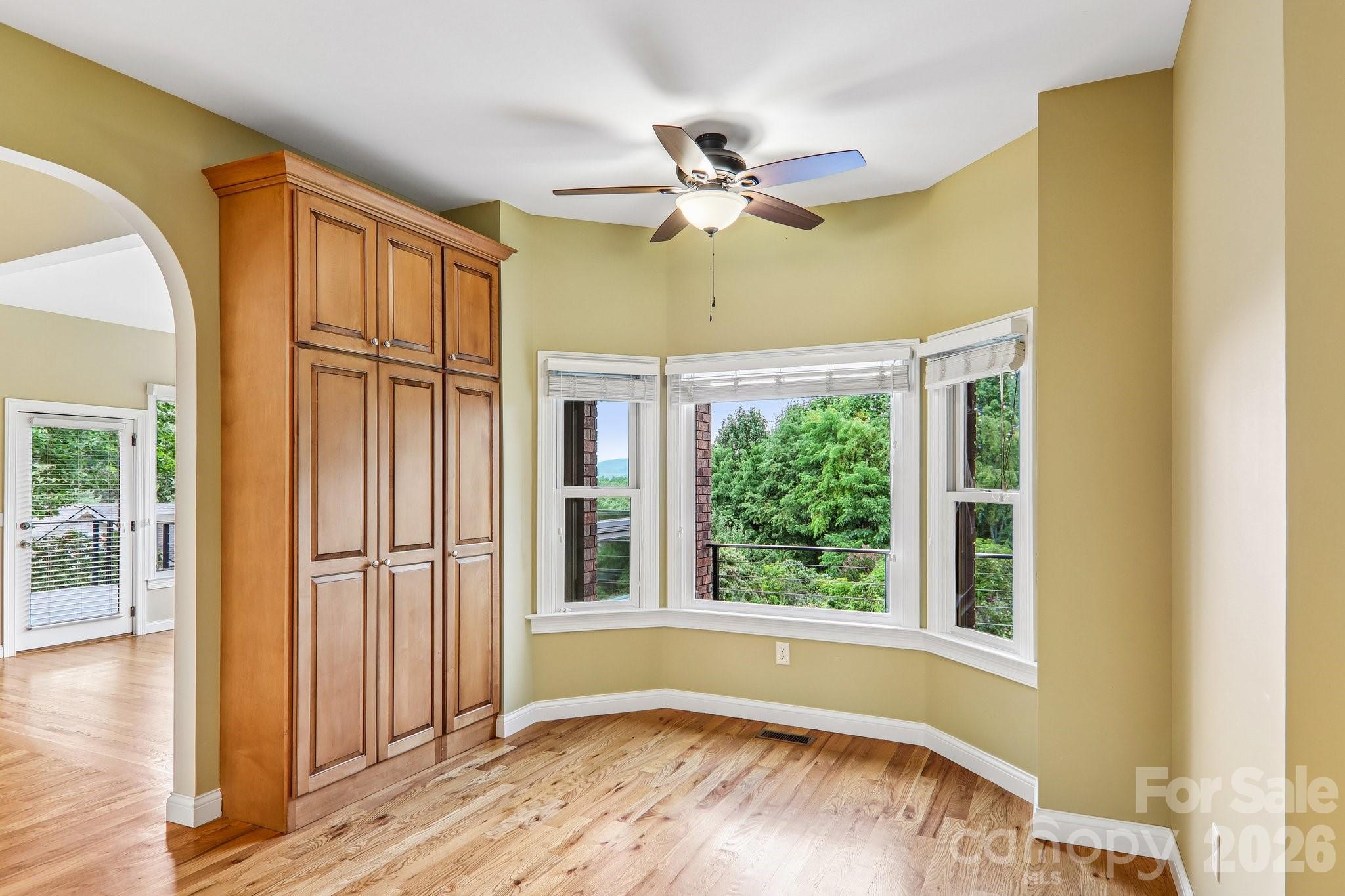 28 Tudor Crescent Court Property Photo 19