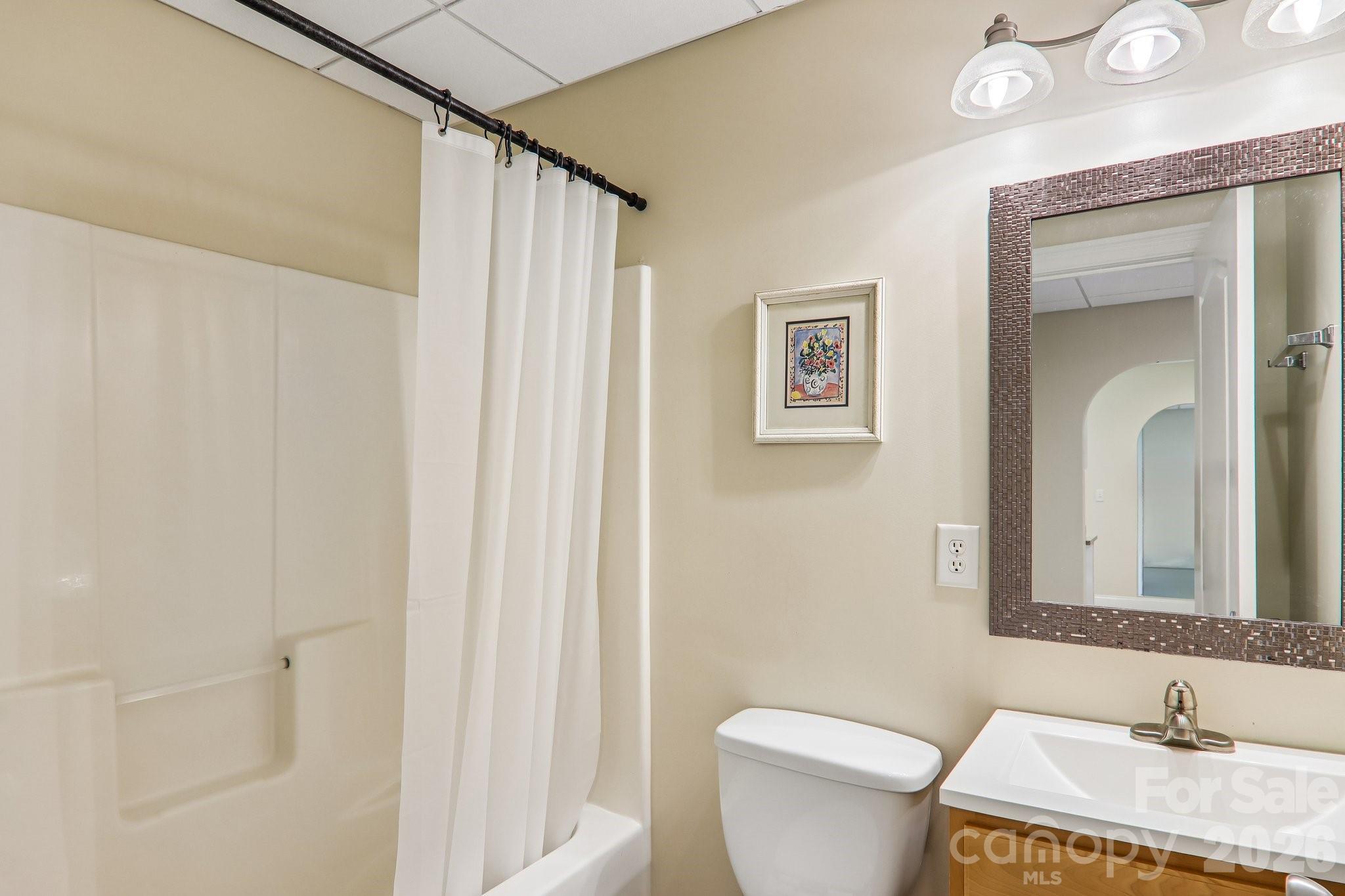 28 Tudor Crescent Court Property Photo 34