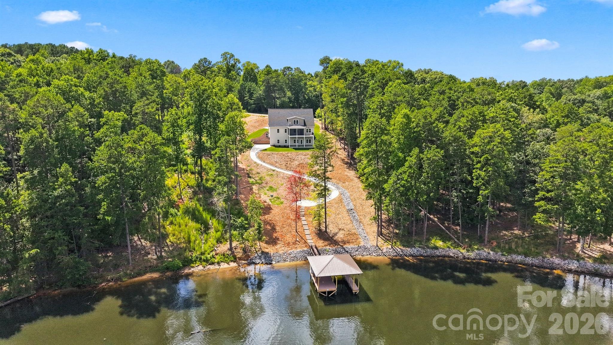 5317 Shoreline Way Property Photo 4
