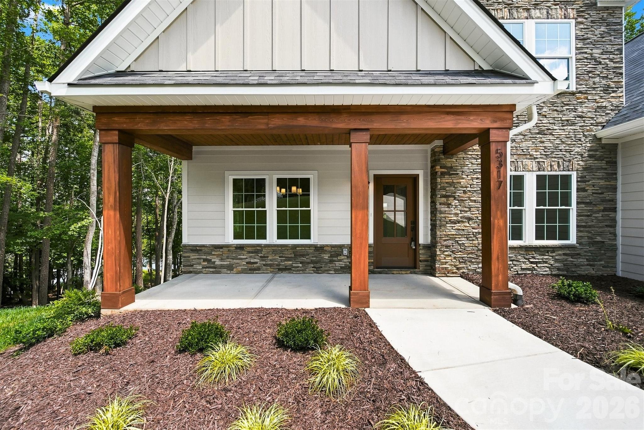5317 Shoreline Way Property Photo 5