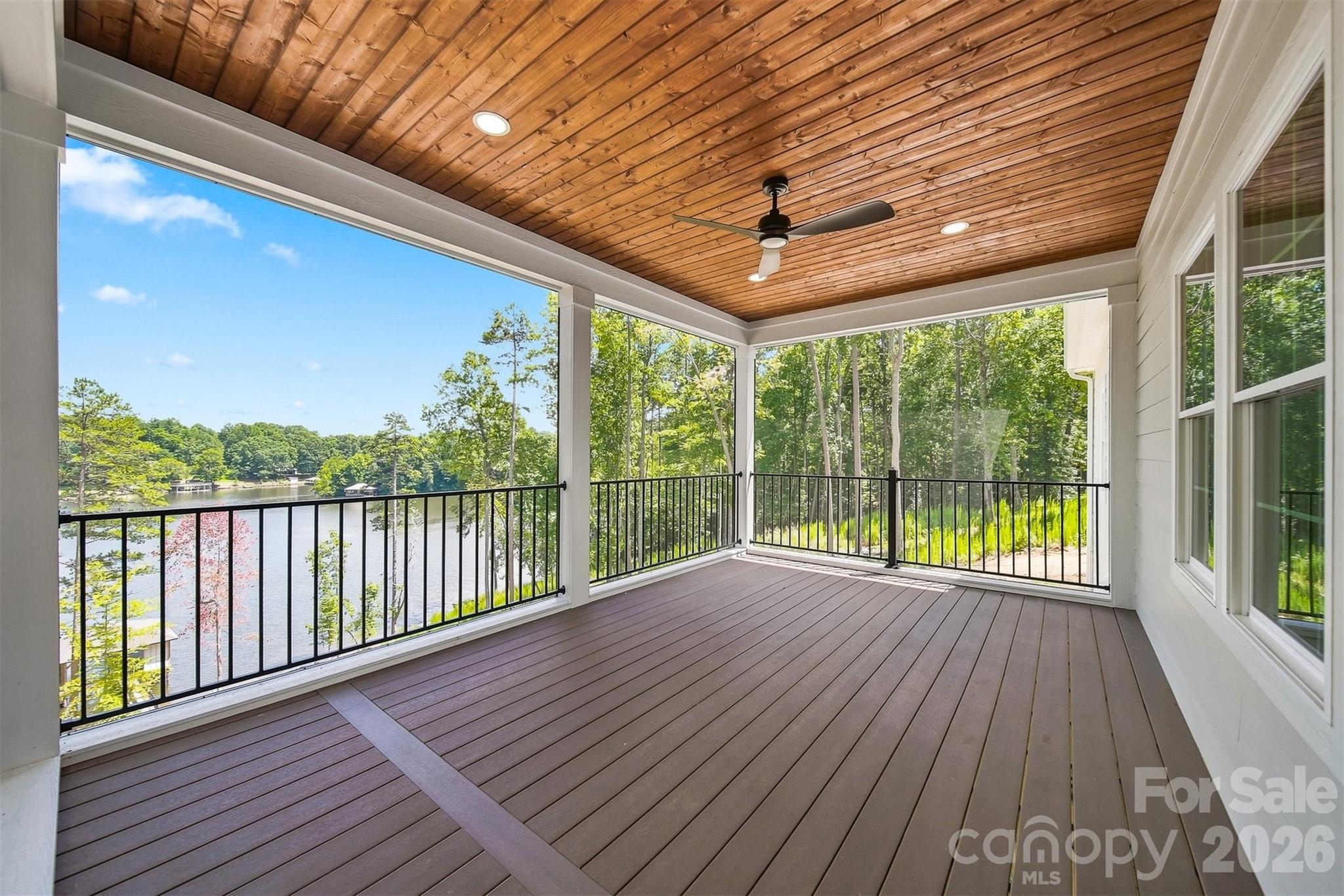 5317 Shoreline Way Property Photo 13