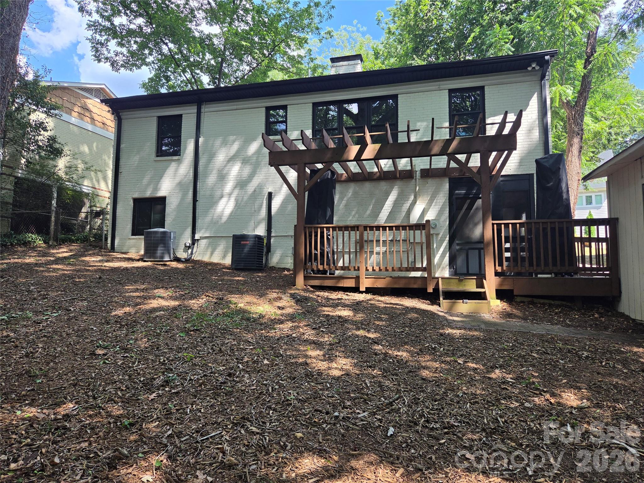 4910 Valley Stream Road Property Photo 7