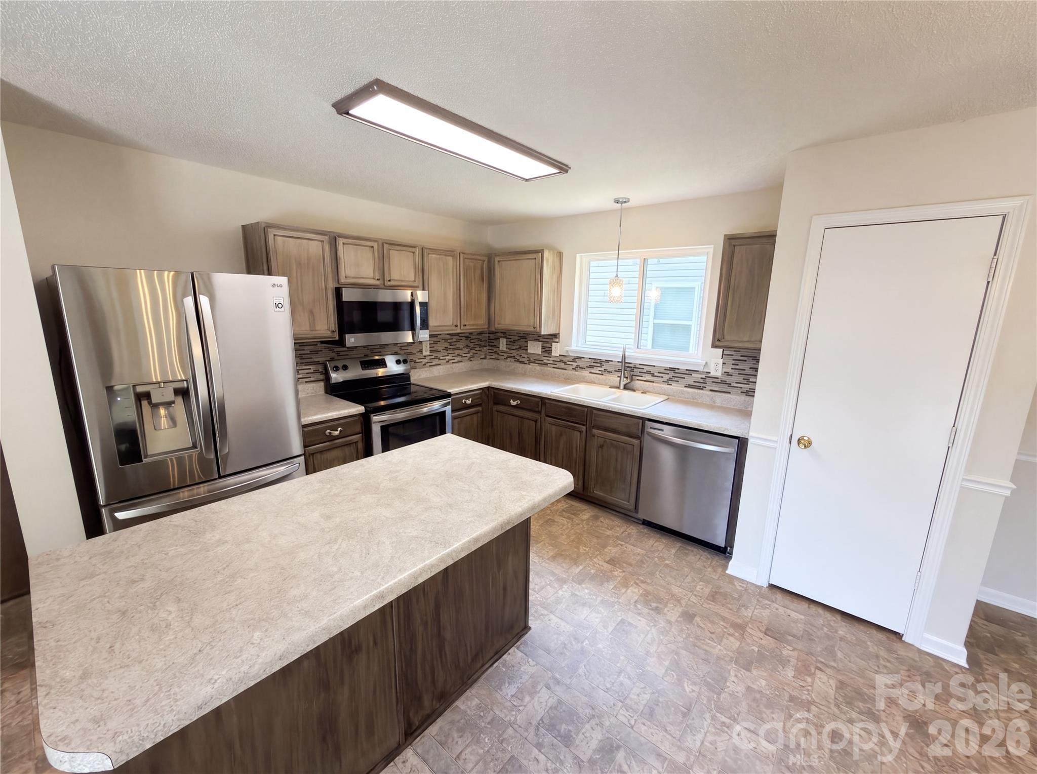 229 Waterlemon Way Property Photo 5