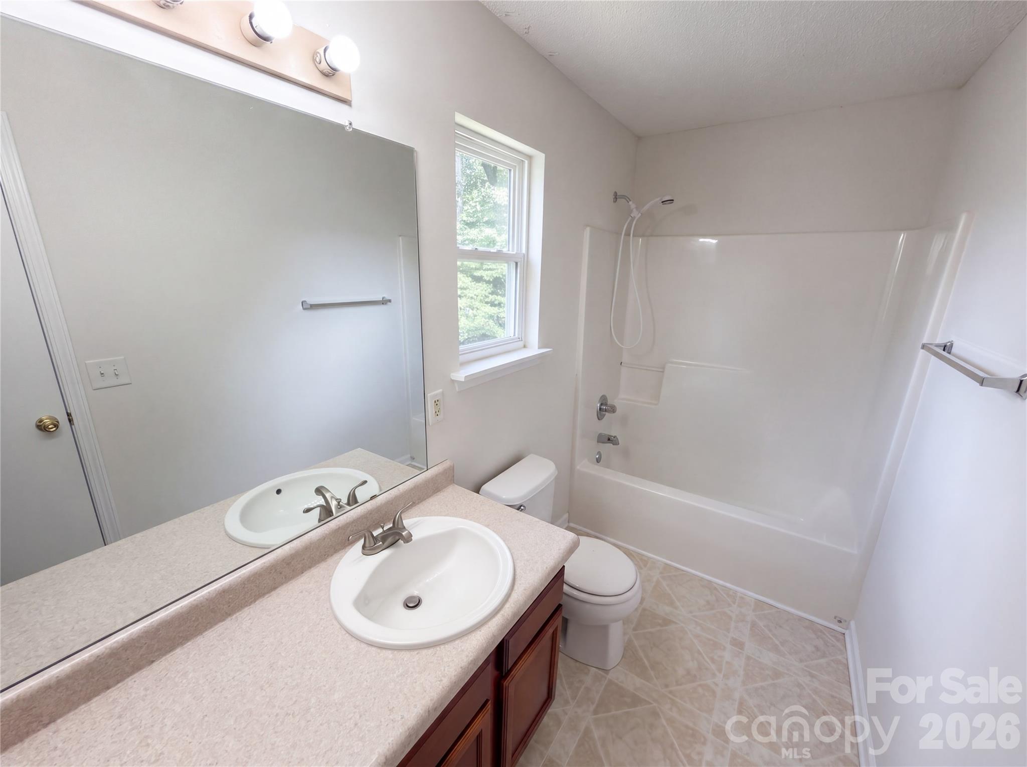 229 Waterlemon Way Property Photo 15
