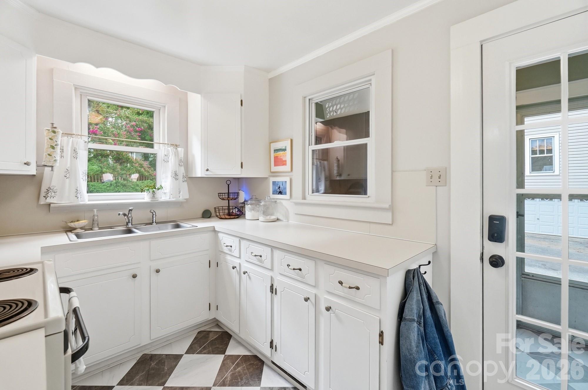 69 Fryling Avenue Property Photo 9