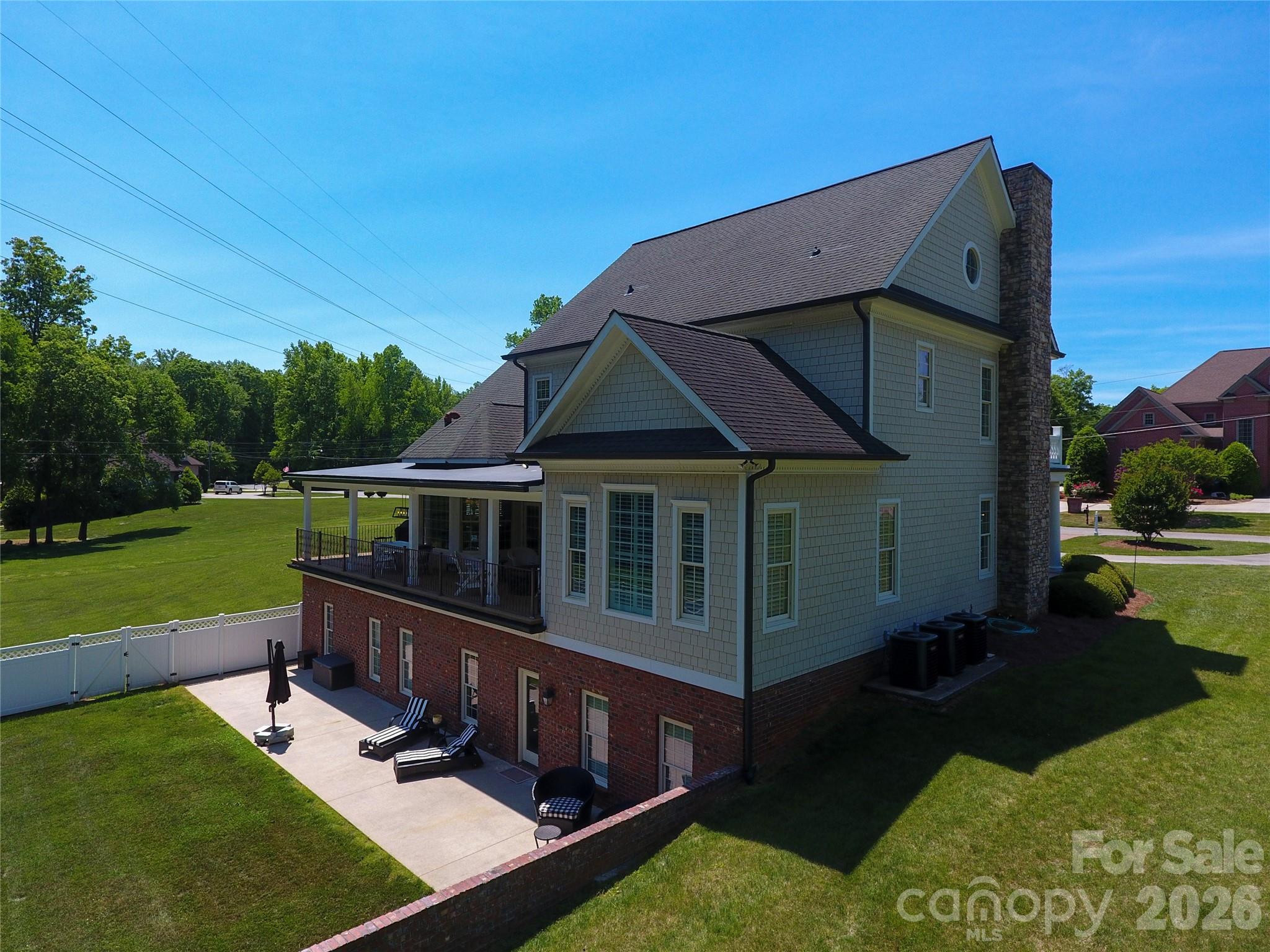 745 Saint Andrews Road Property Photo 3