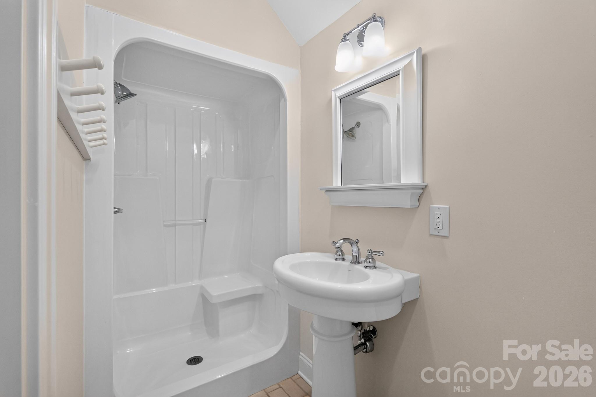745 Saint Andrews Road Property Photo 28