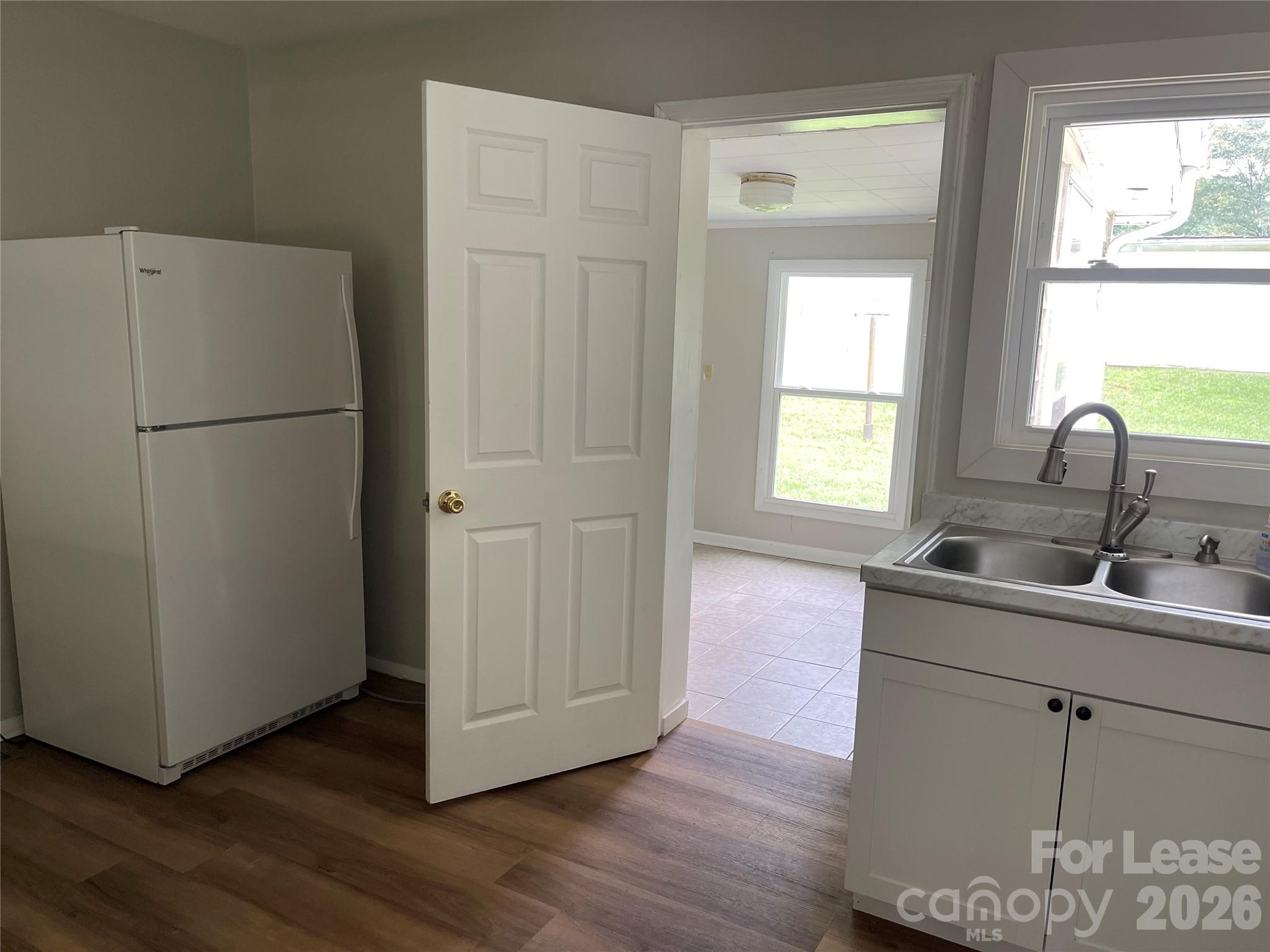 2420 4th Avenue Property Photo 6