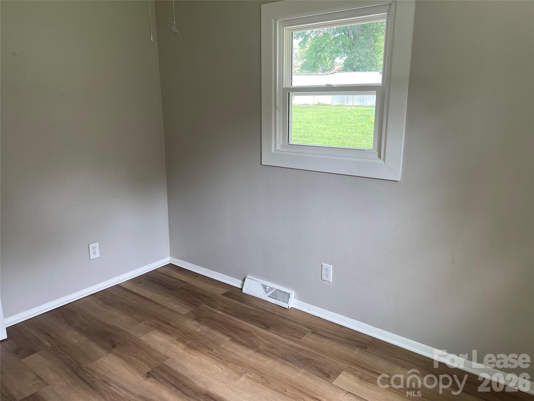2420 4th Avenue Property Photo 14