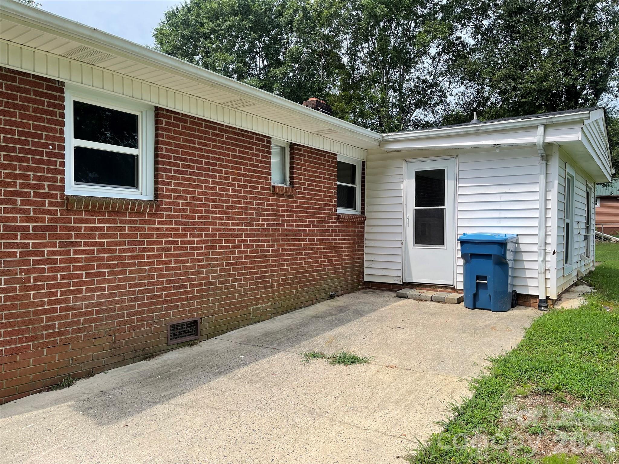 2420 4th Avenue Property Photo 17