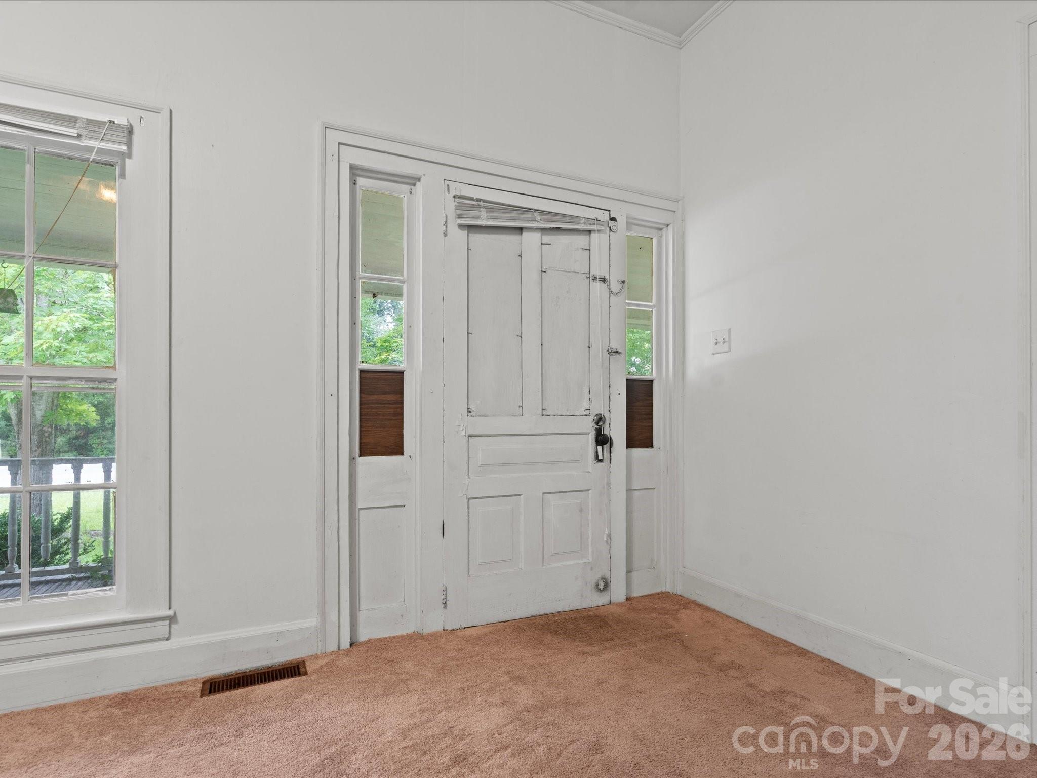 280 W Main Street Property Photo 7