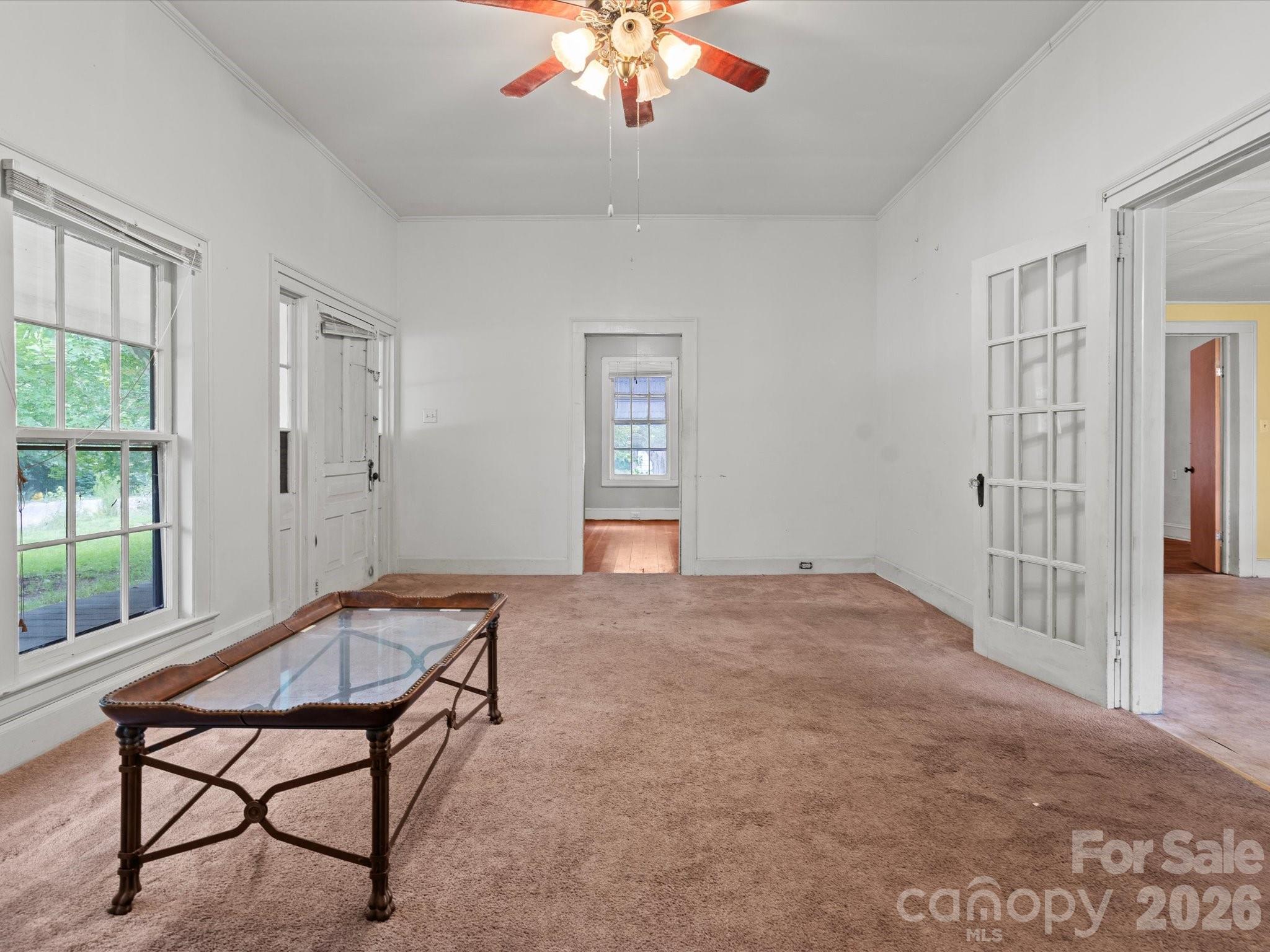 280 W Main Street Property Photo 10
