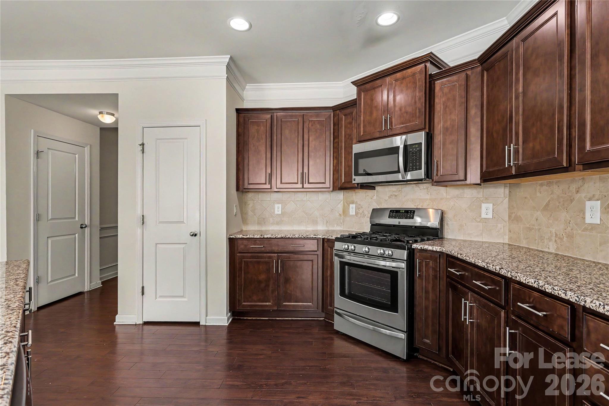 4412533 Property Photo 10