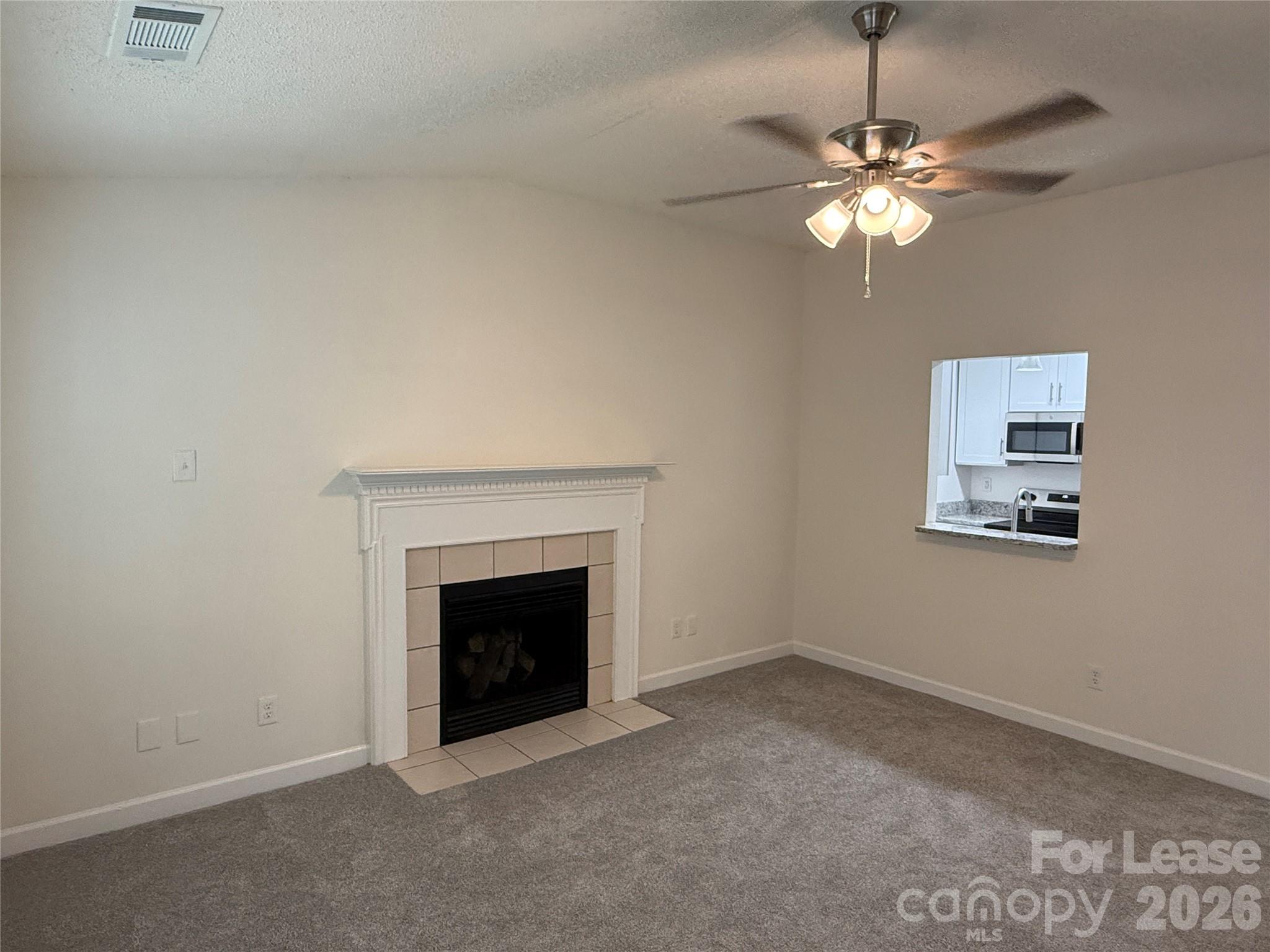 404 Kingville Drive Property Photo 3