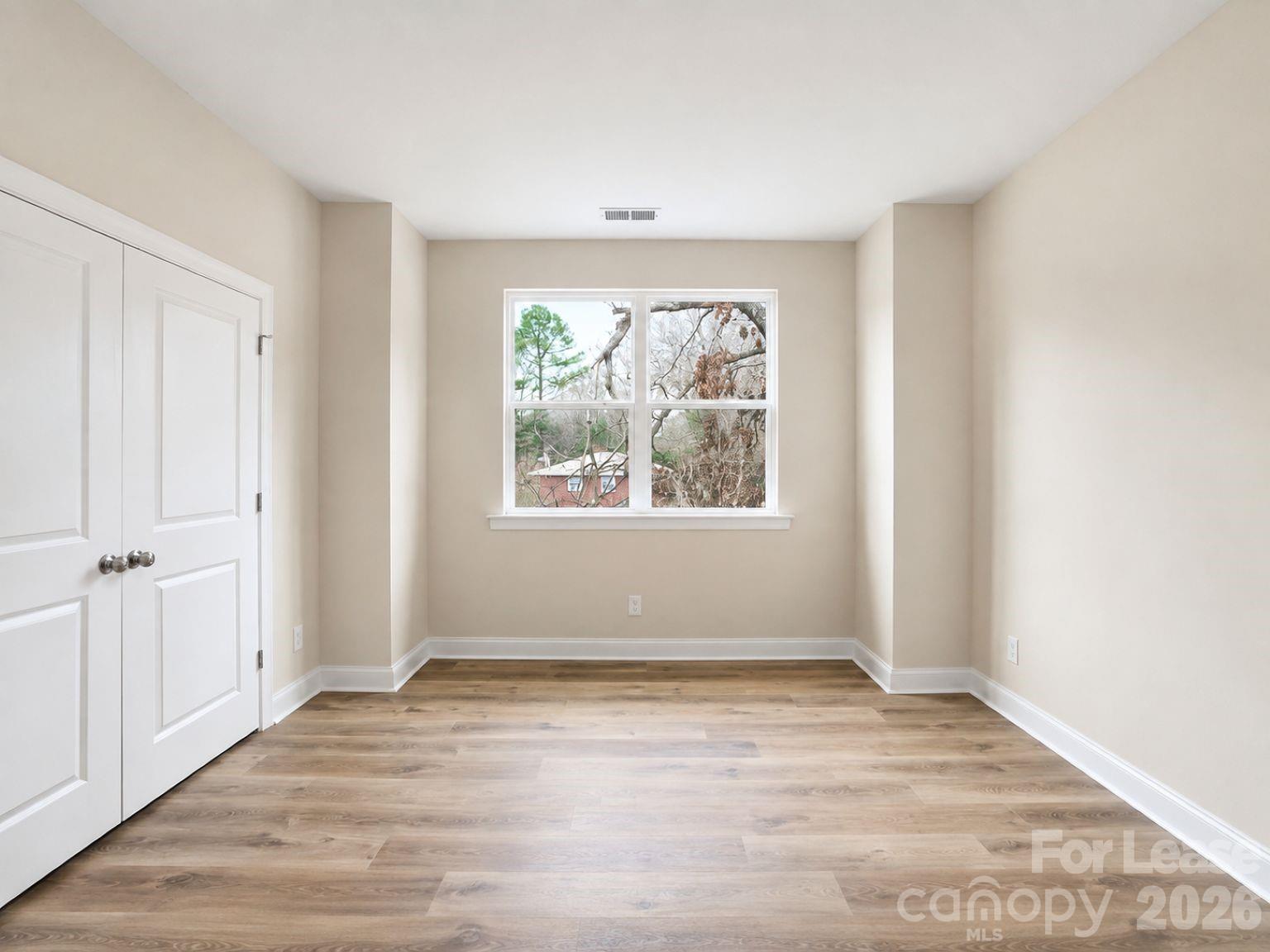8929 Sharonbrook Drive Property Photo 28