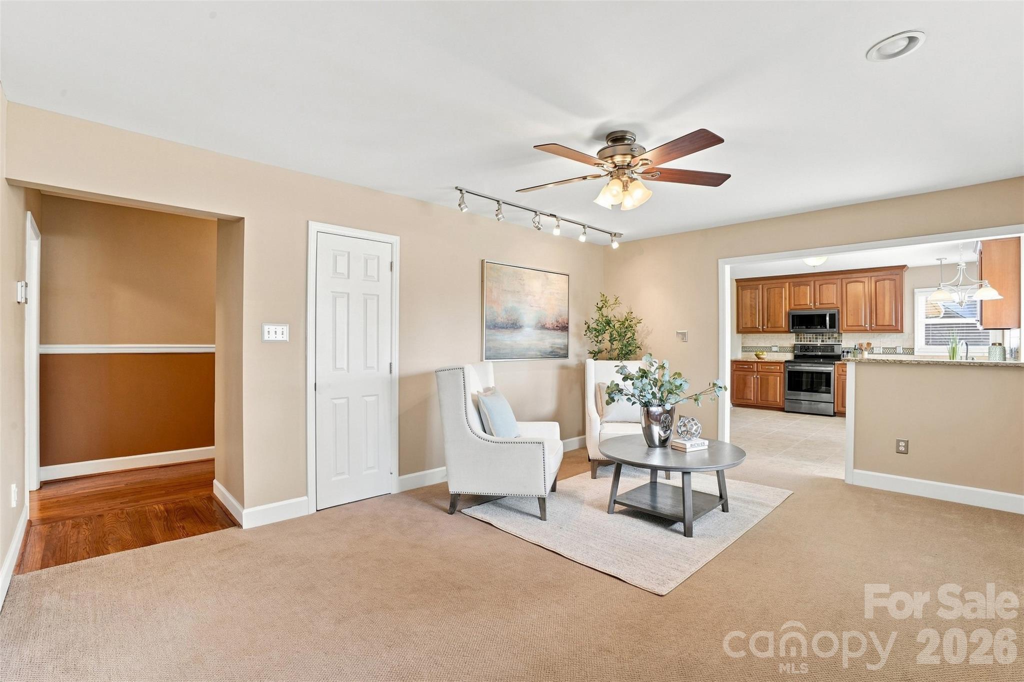 7800 Browne Road Property Photo 6
