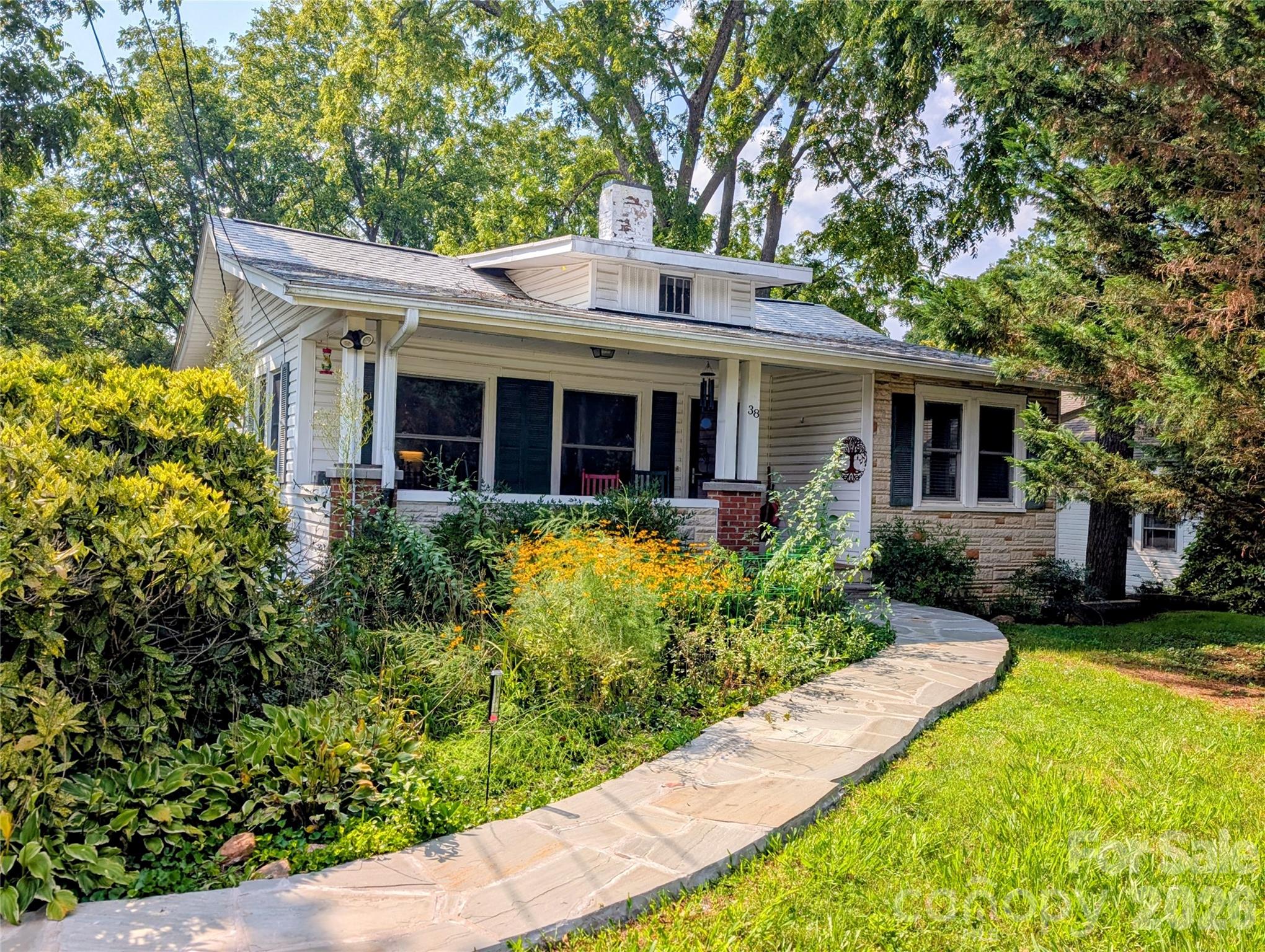 38 Mitchell Avenue Property Photo 1