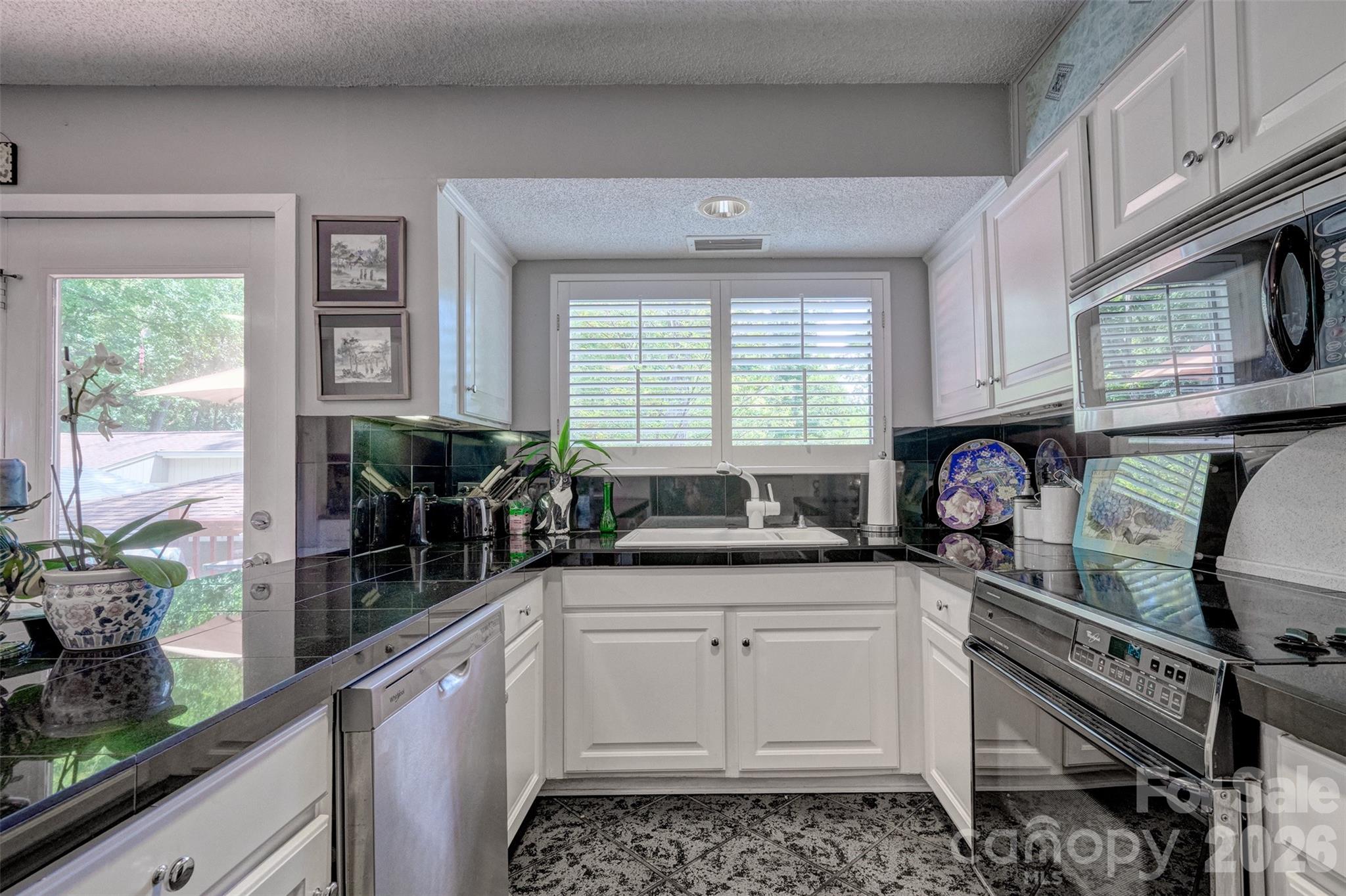 3 King Haigler Chase Street Property Photo 12