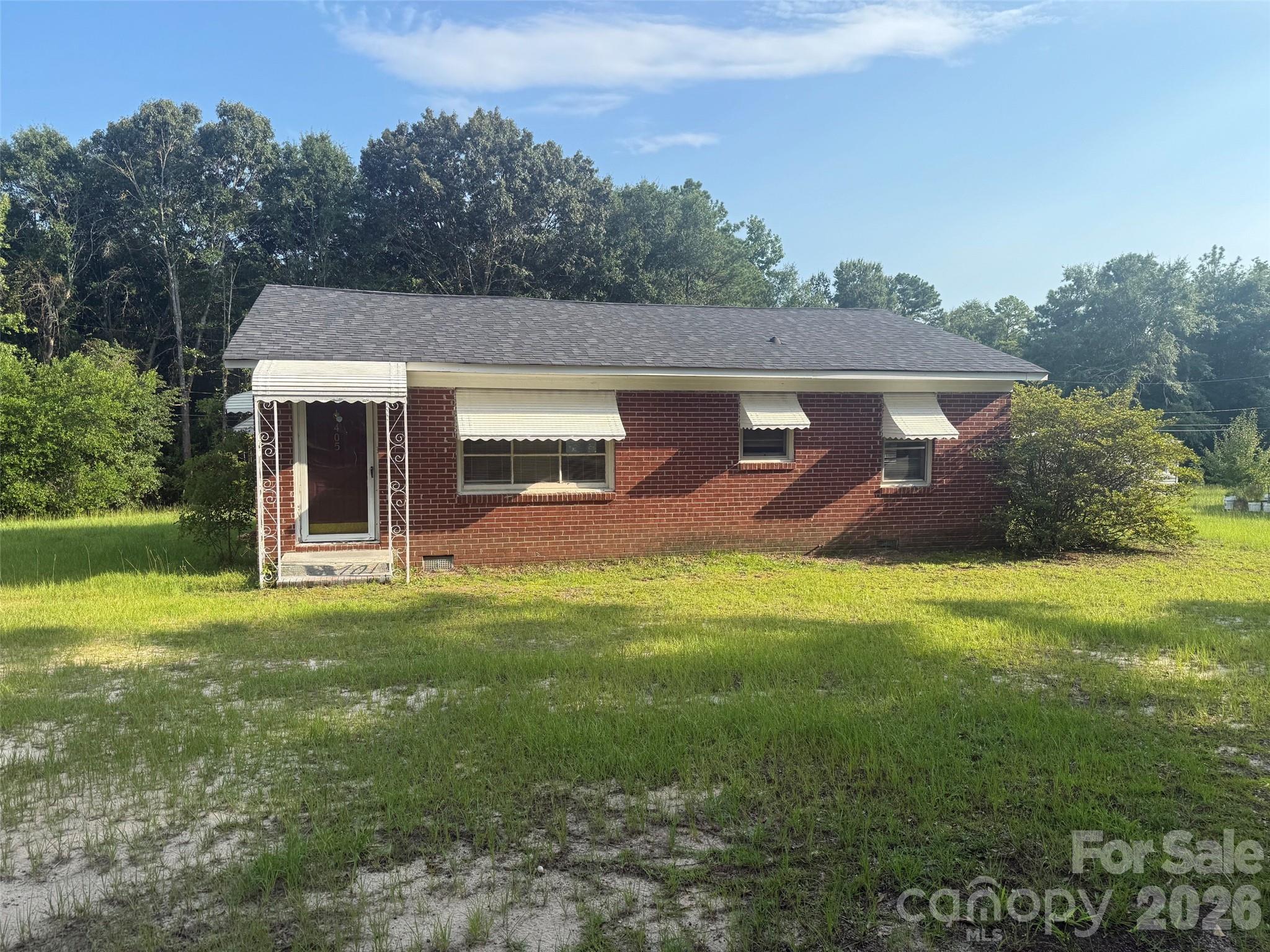 405 Woodland Drive Property Photo 2