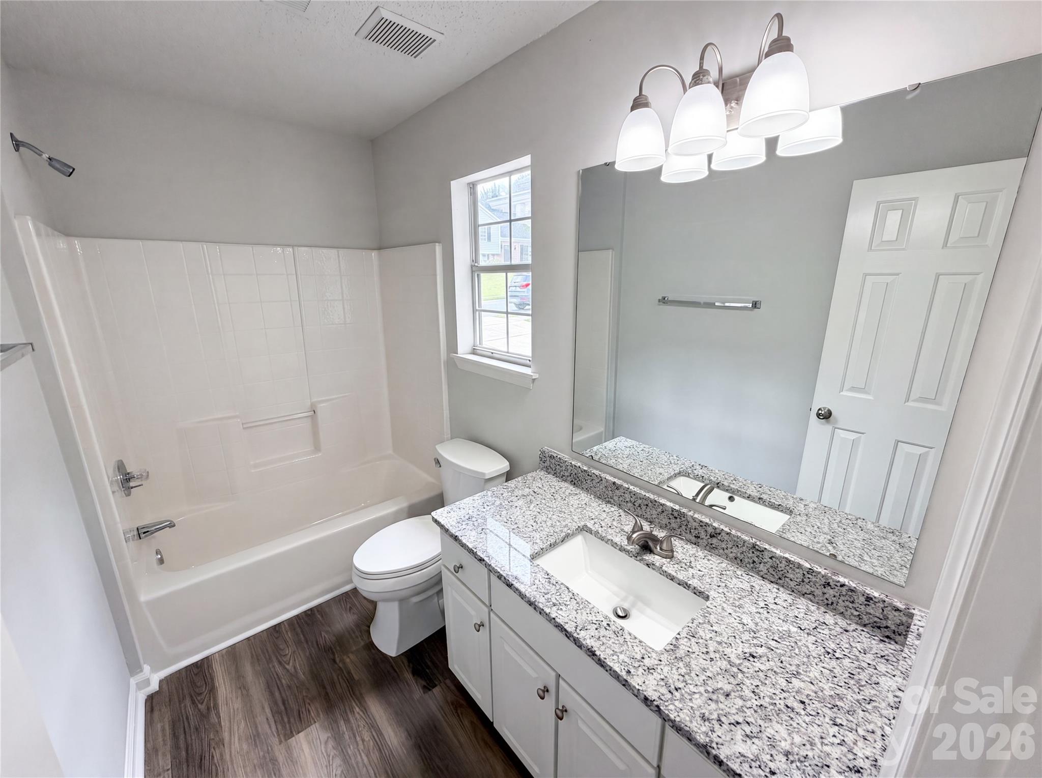 1633 Gordon Walters Drive Property Photo 17