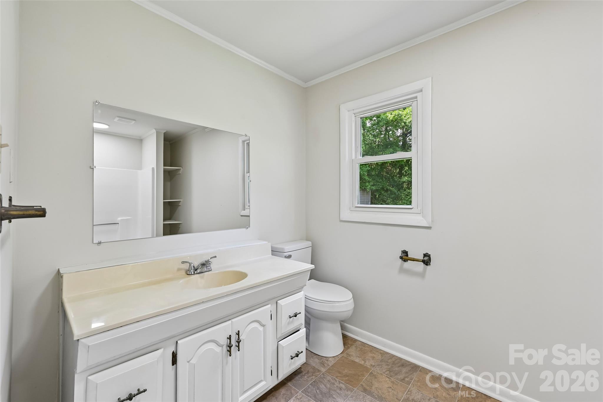 1001 Allison Drive Property Photo 5