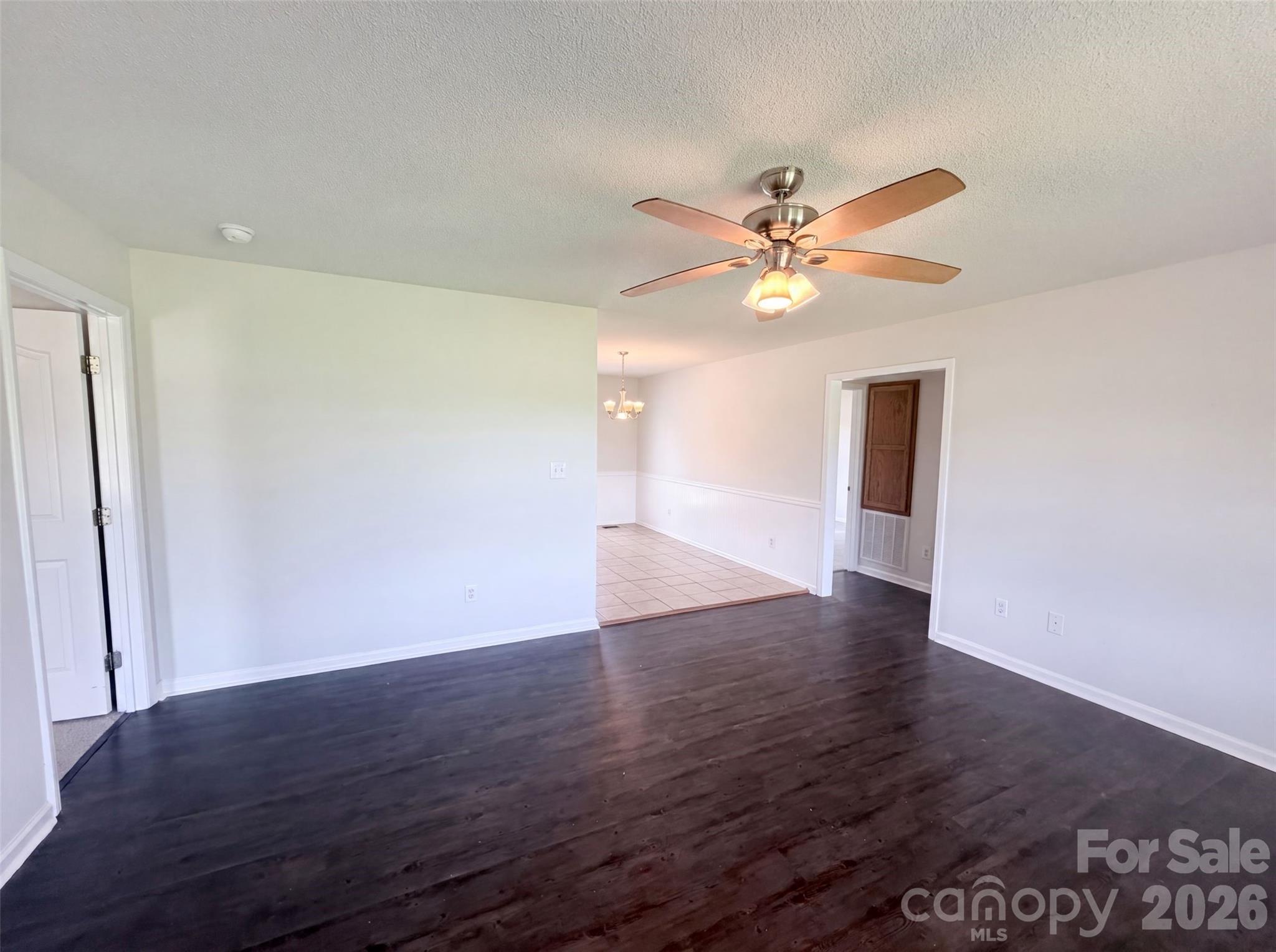 2243 Mintew Circle Property Photo 2