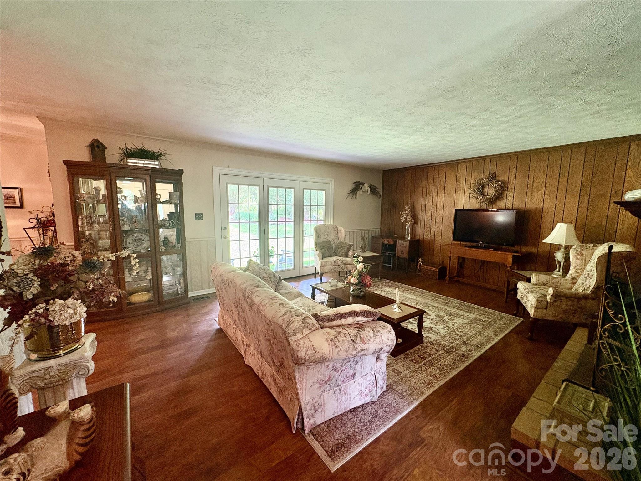 11 Thornberry Drive Property Photo 6