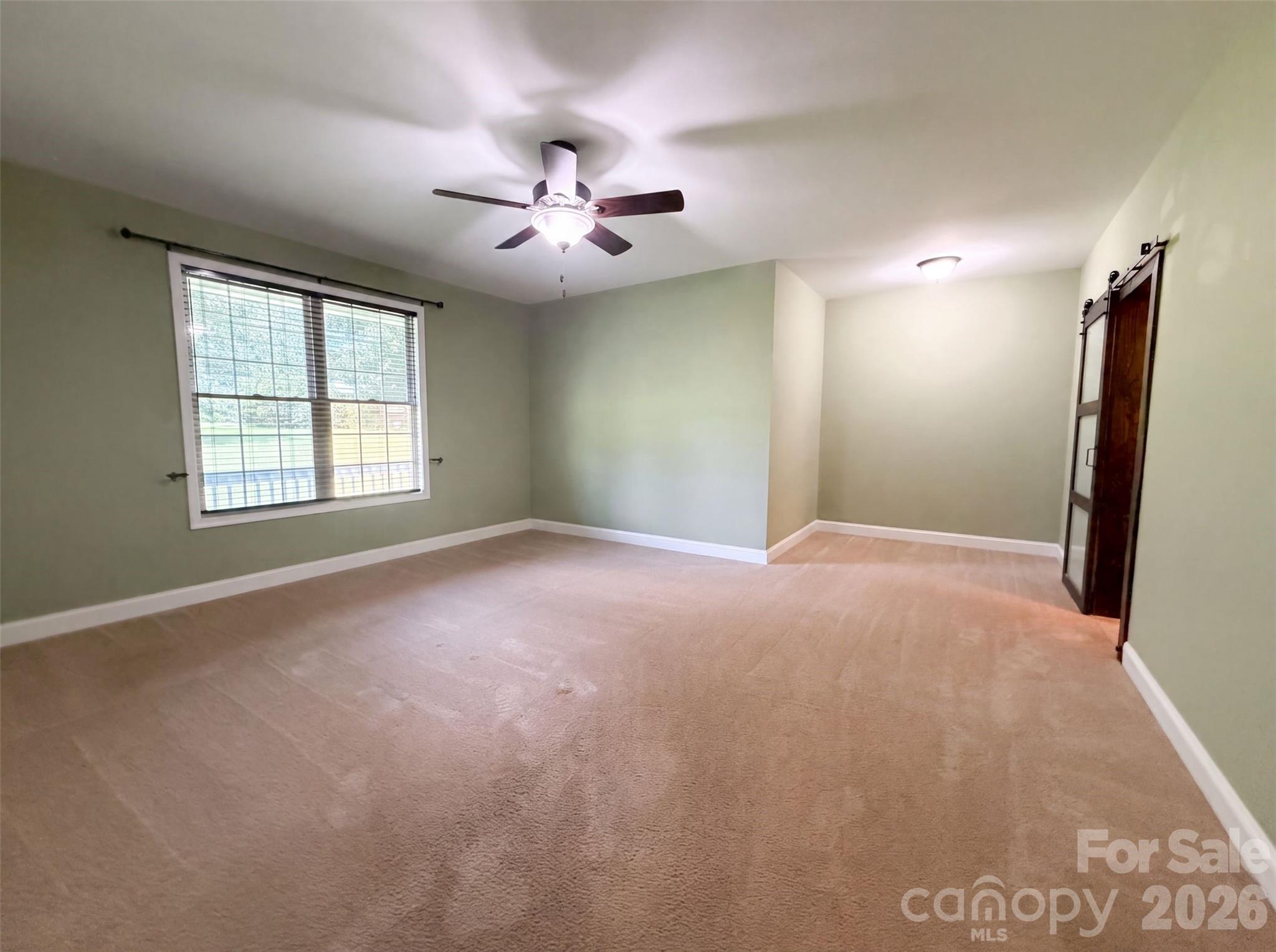 749 Williamsburg Estate Road Property Photo 4