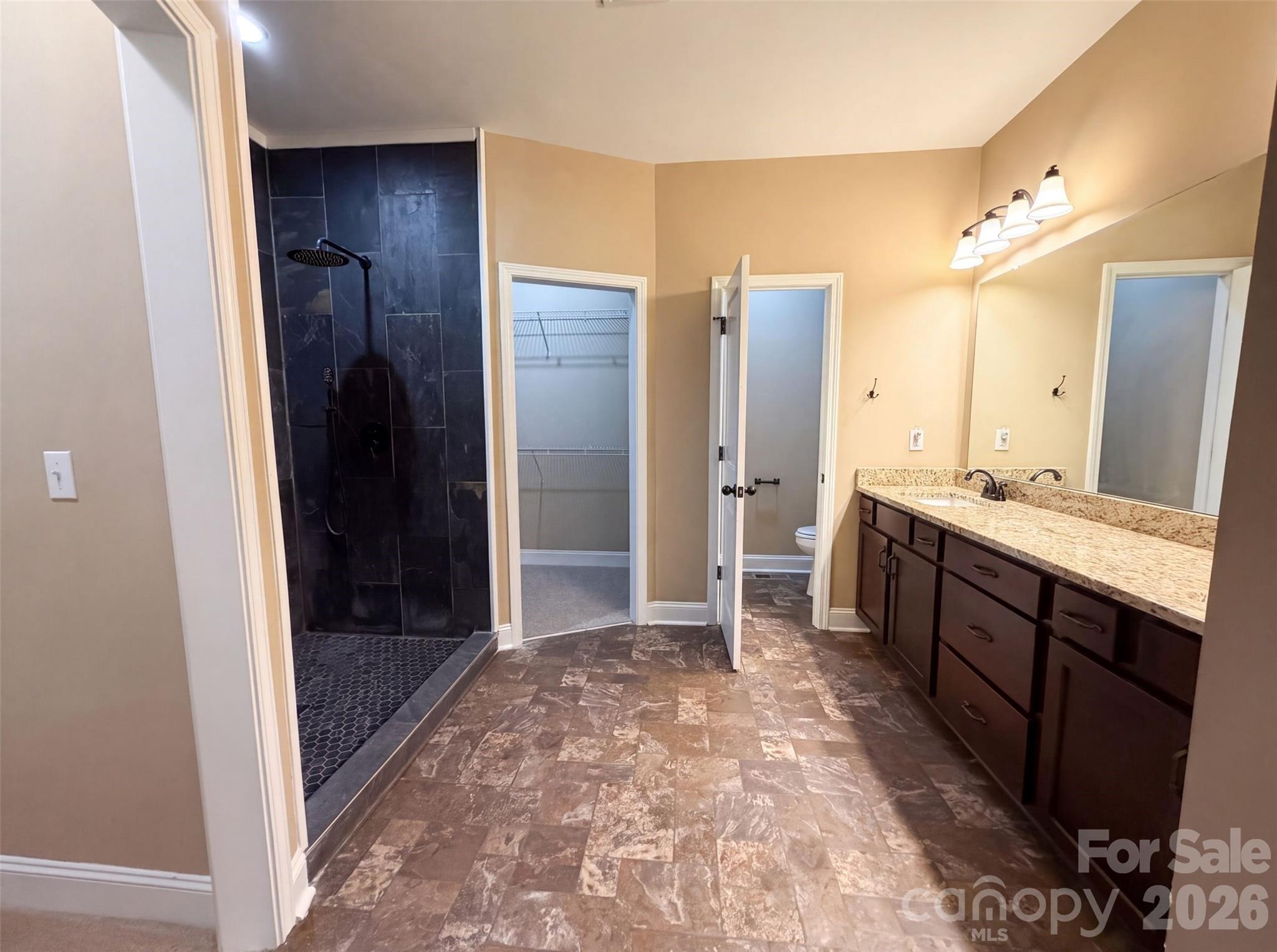 749 Williamsburg Estate Road Property Photo 8