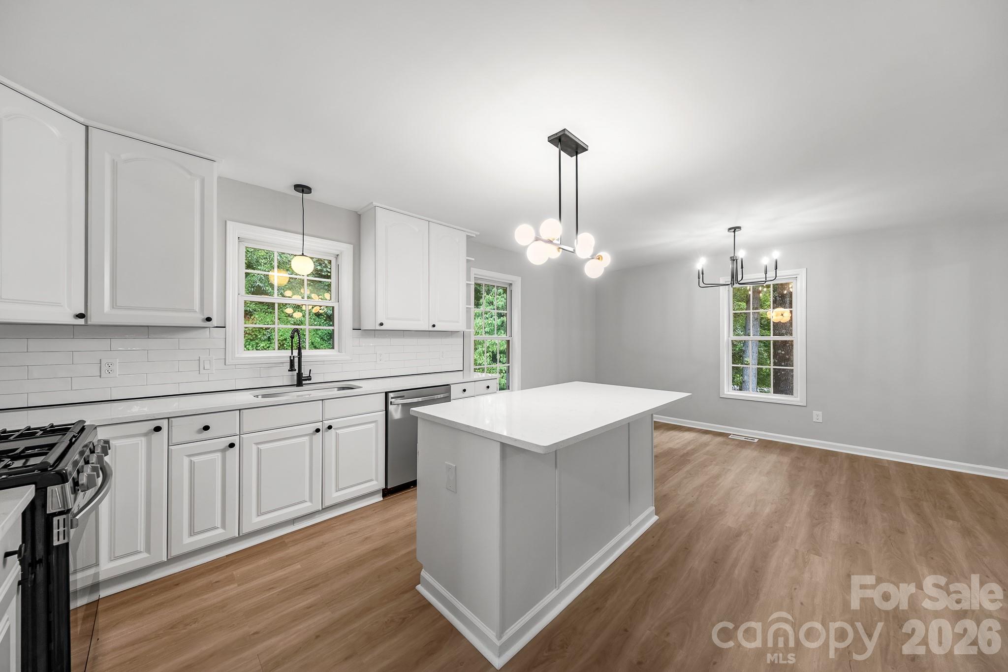 663 Lakeside Drive Property Photo 8