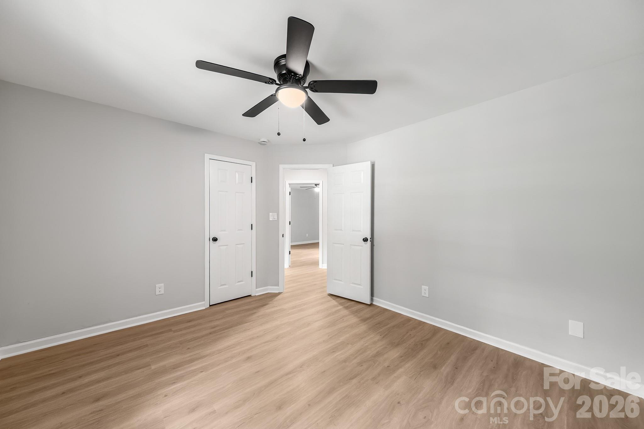 663 Lakeside Drive Property Photo 14