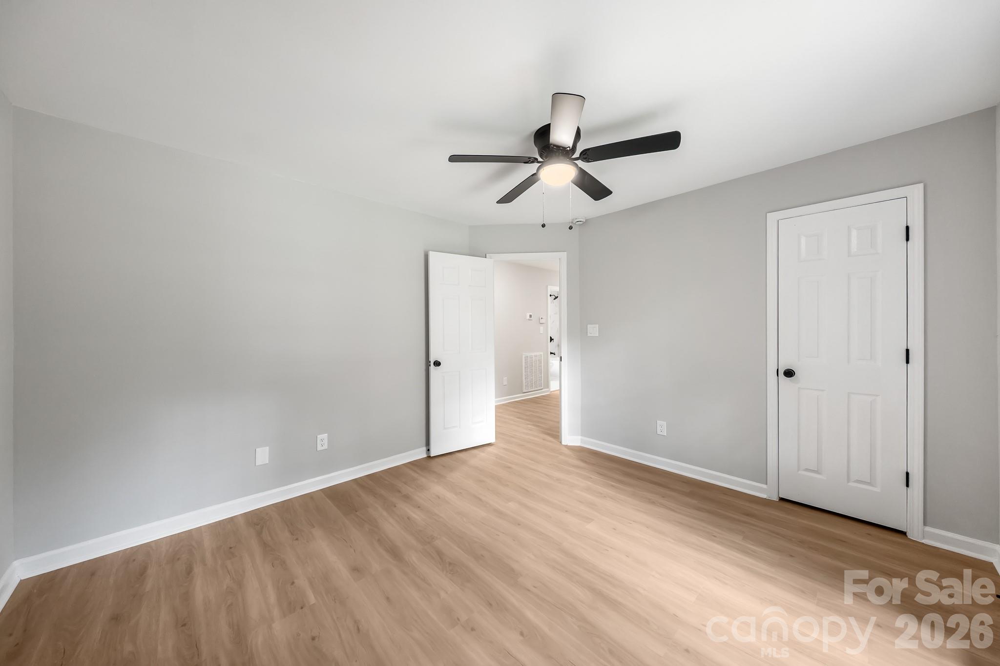 663 Lakeside Drive Property Photo 16