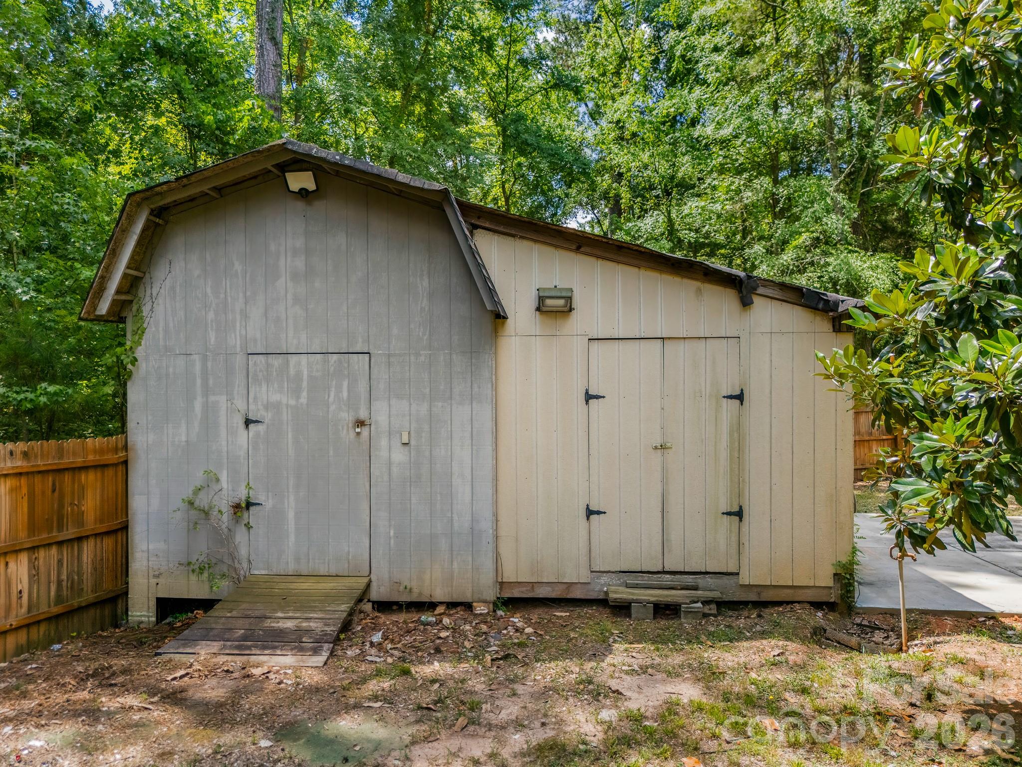 663 Lakeside Drive Property Photo 29