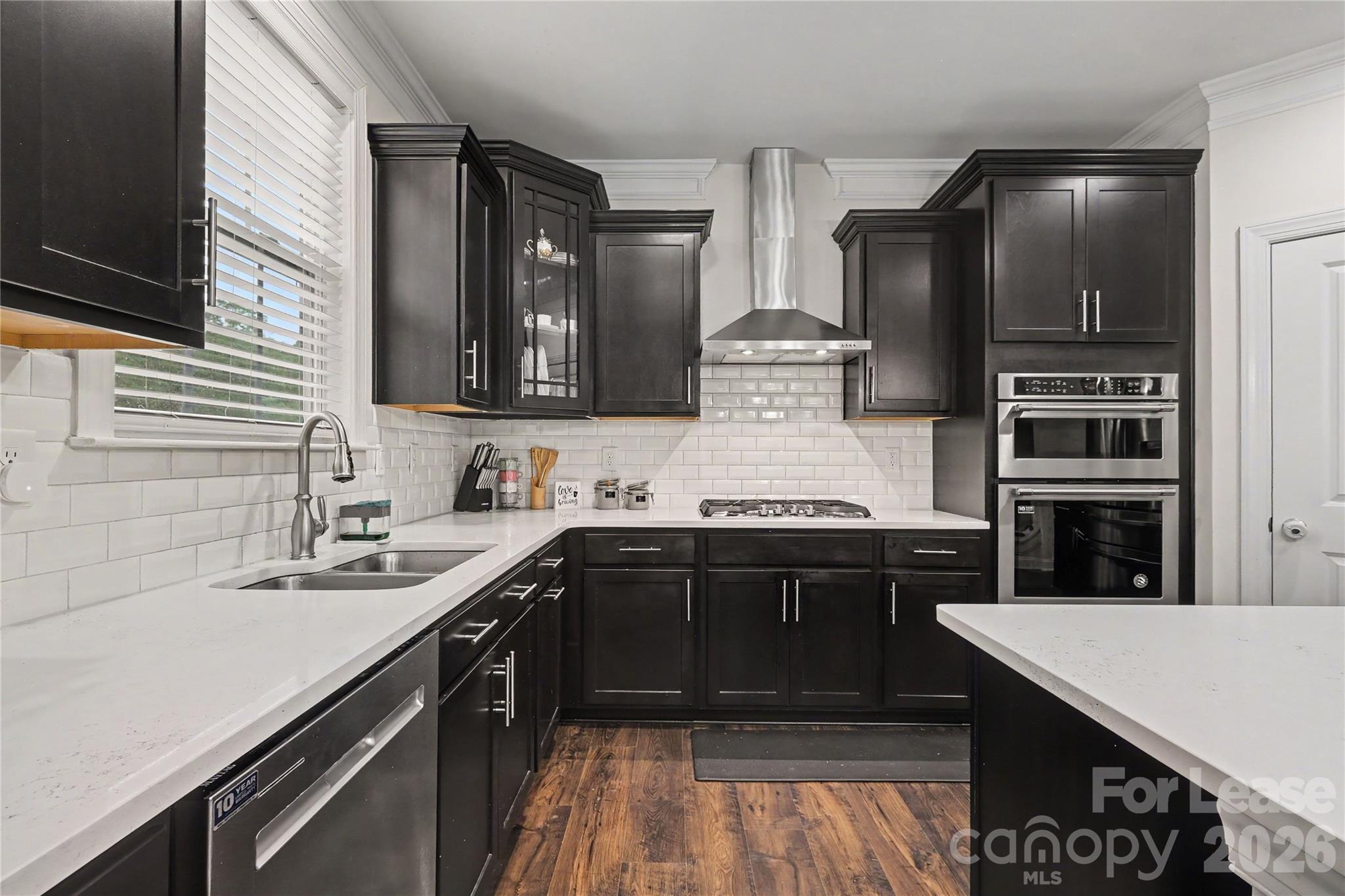 4412581 Property Photo 16