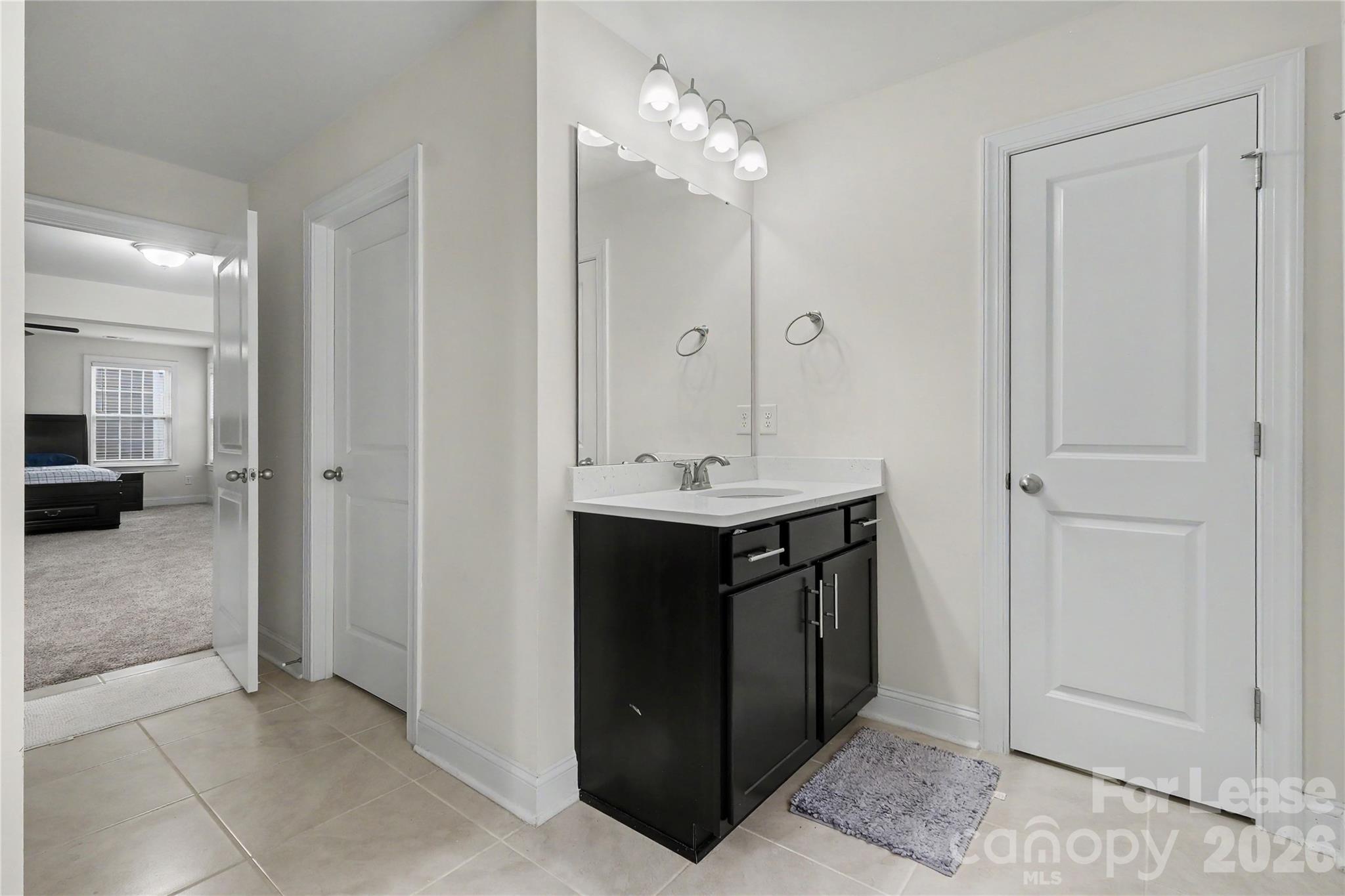 4412581 Property Photo 30