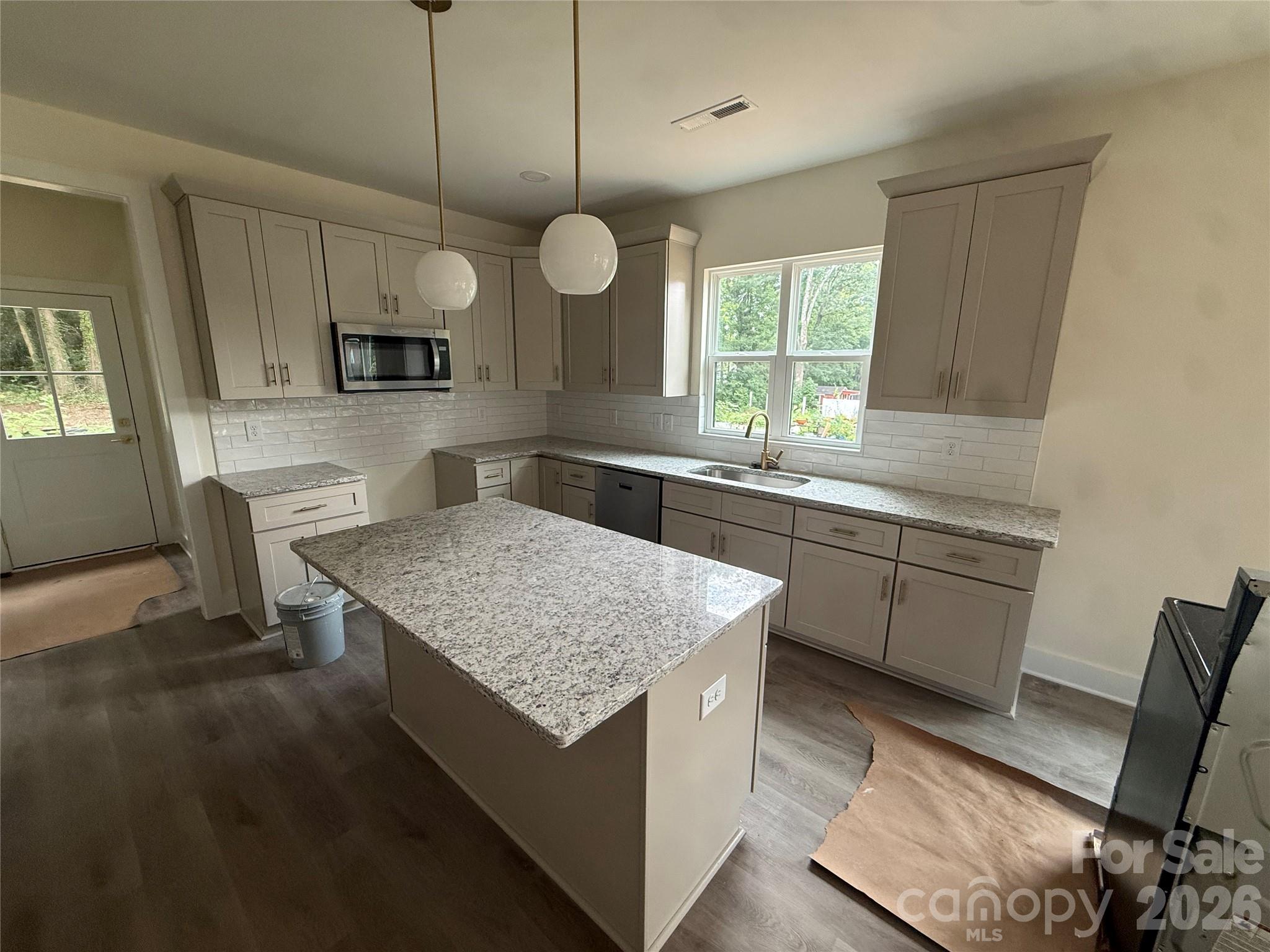 123 Piedmont Drive Property Photo 3