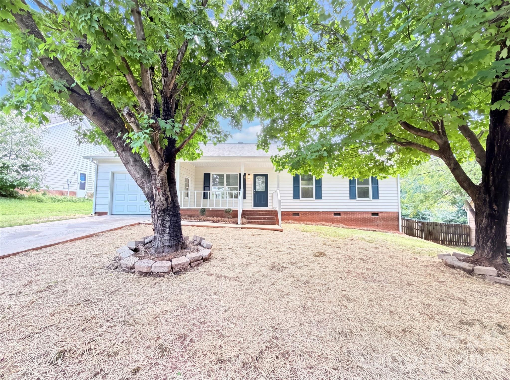 8822 Hunter Green Lane Property Photo 15