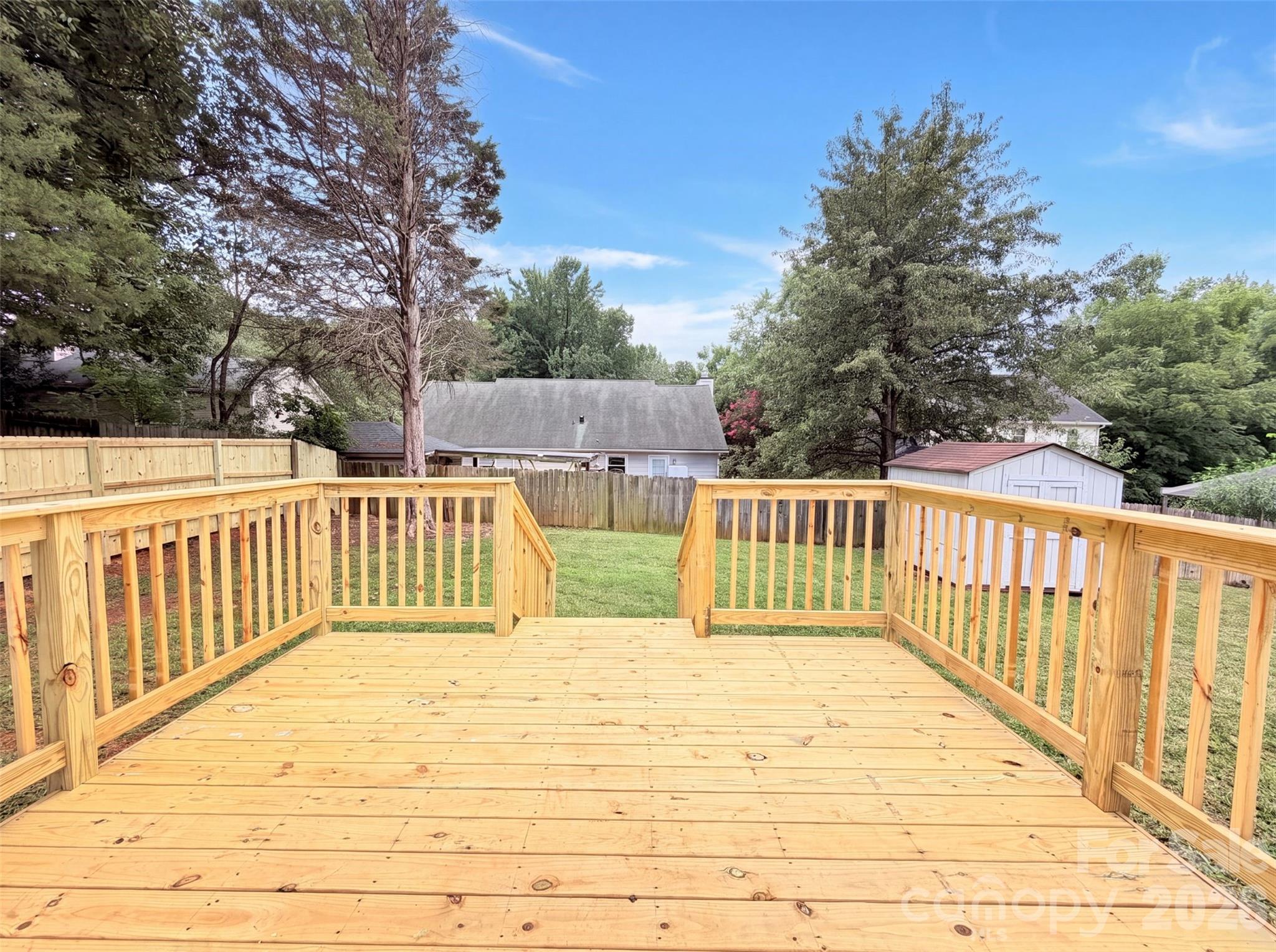 8822 Hunter Green Lane Property Photo 17